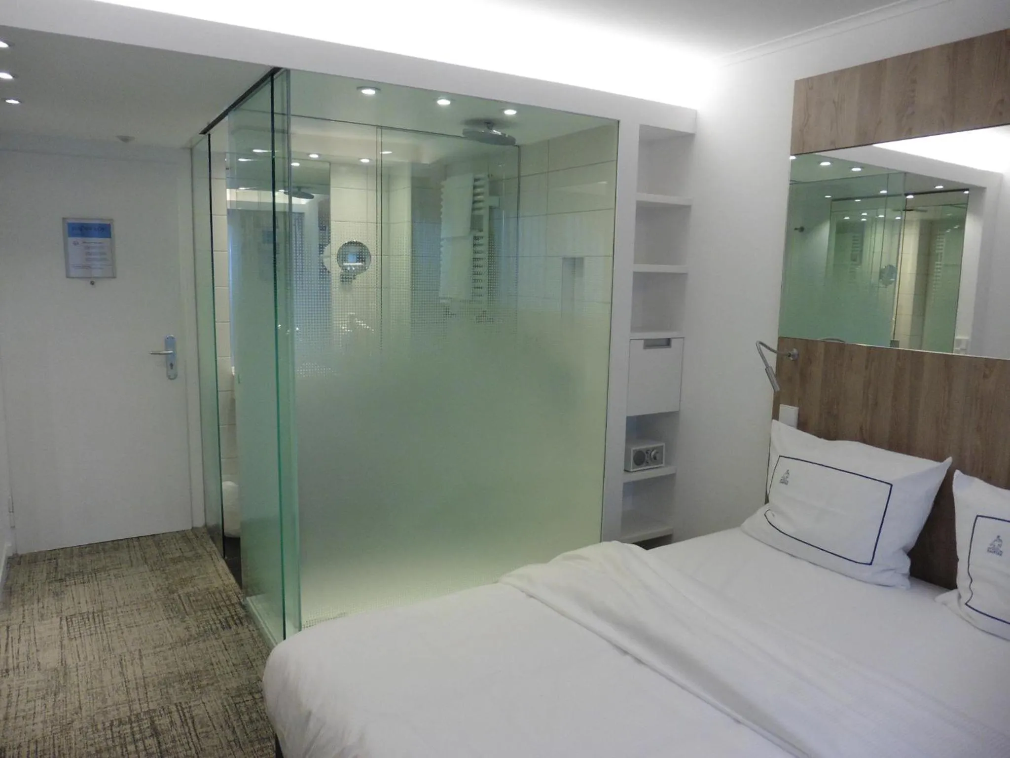 Bedroom, Bed in Hotel Empire