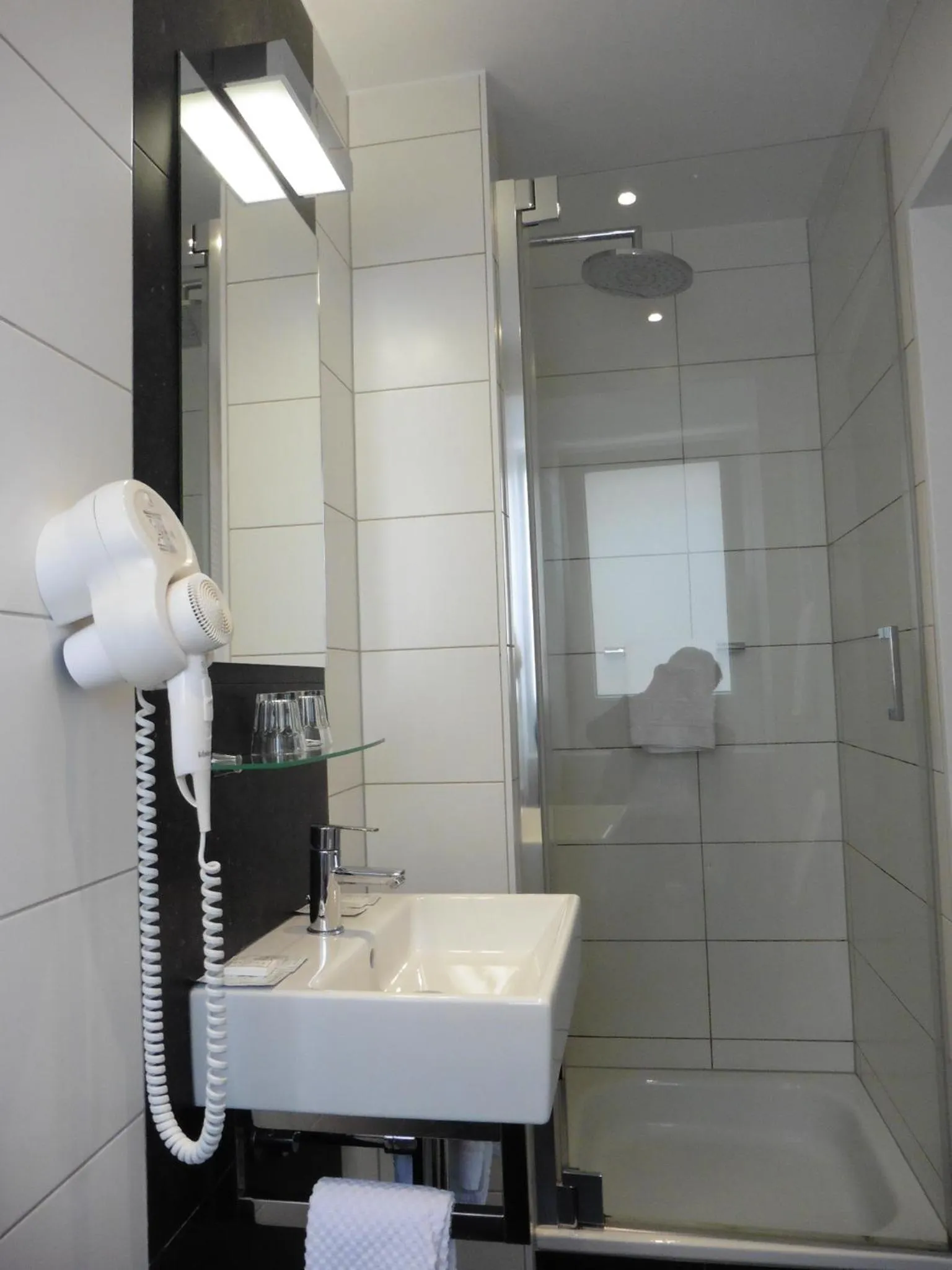 Bathroom in Hotel Empire