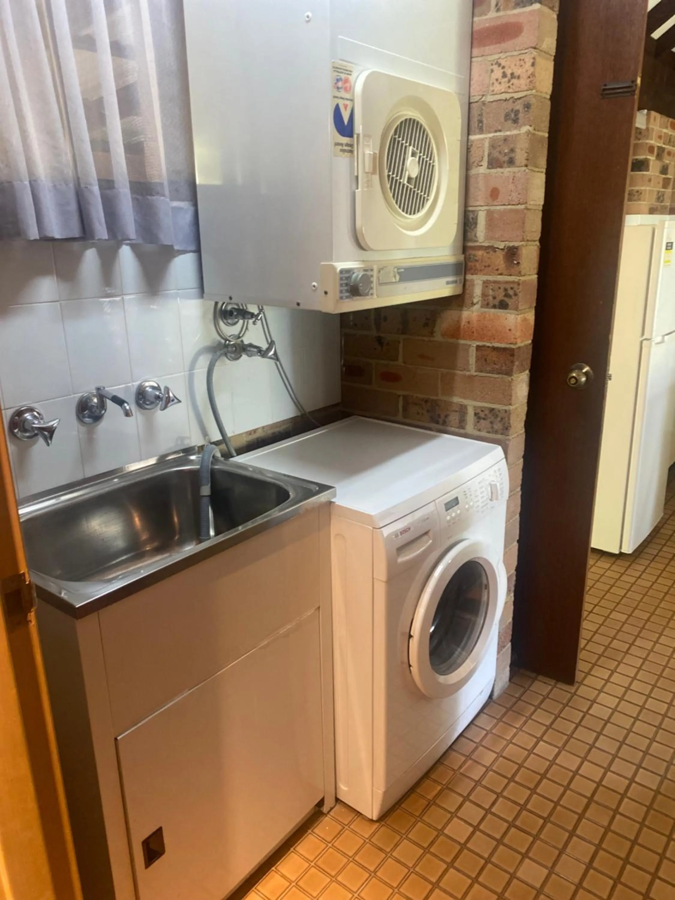 washing machine in Avoca Beach Hotel