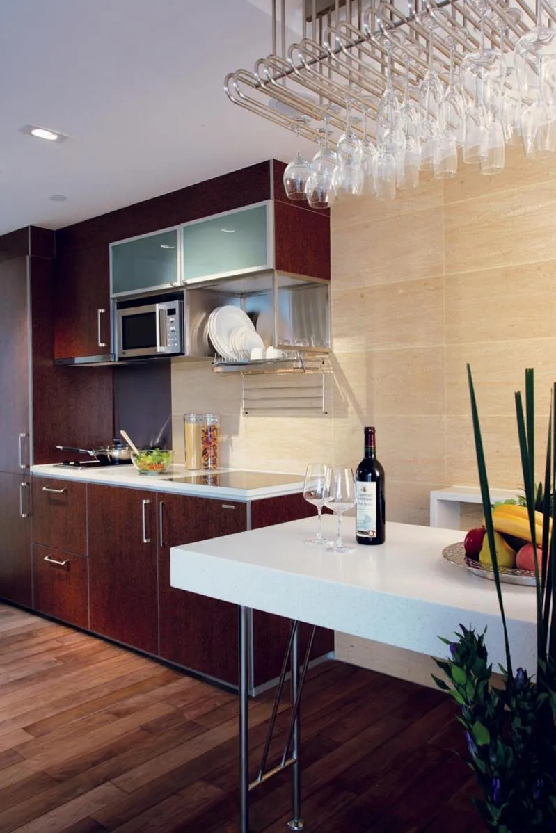 Kitchen or kitchenette in Stanley Oriental Hotel