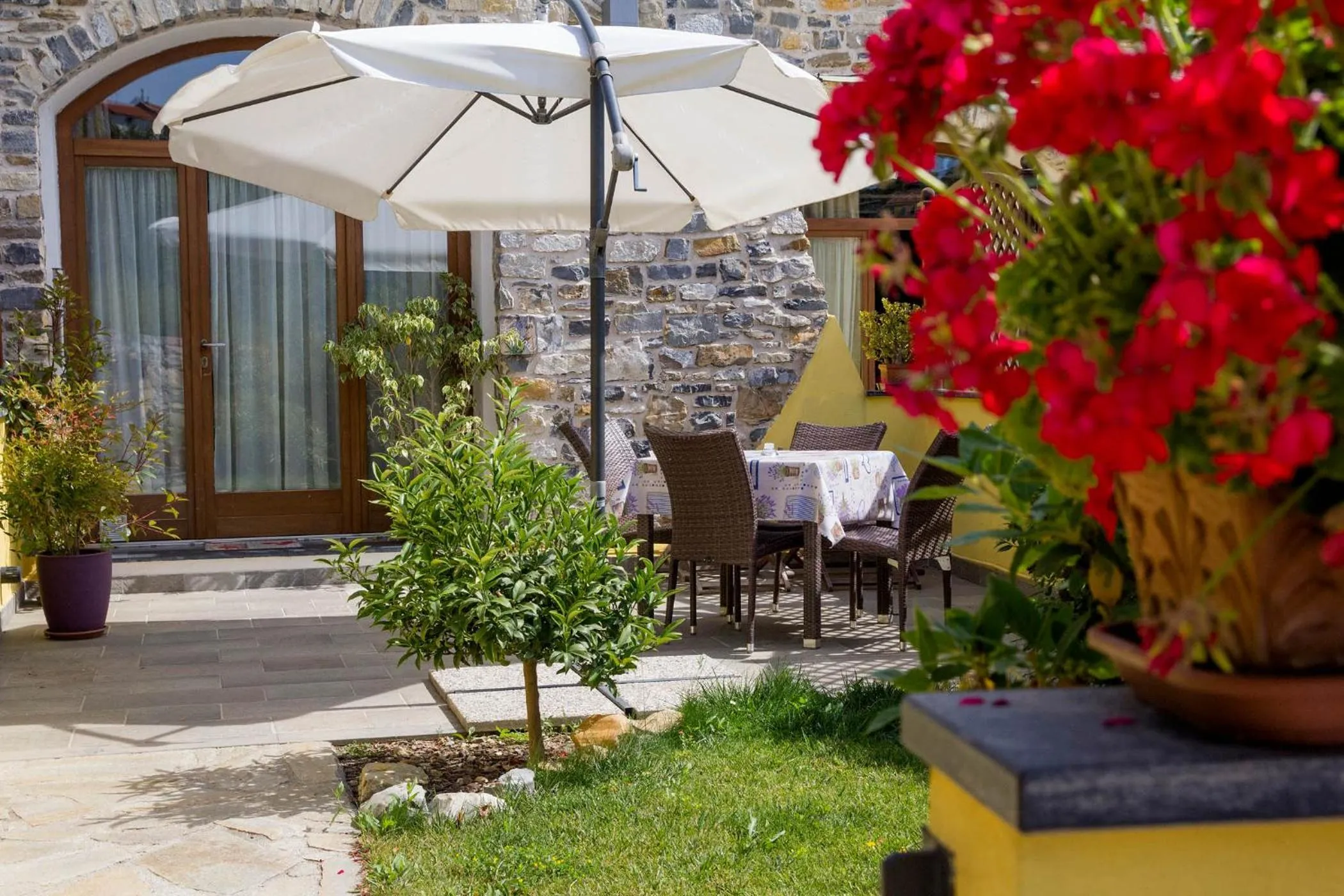 Garden in Appartamenti Antico Frantoio Doria