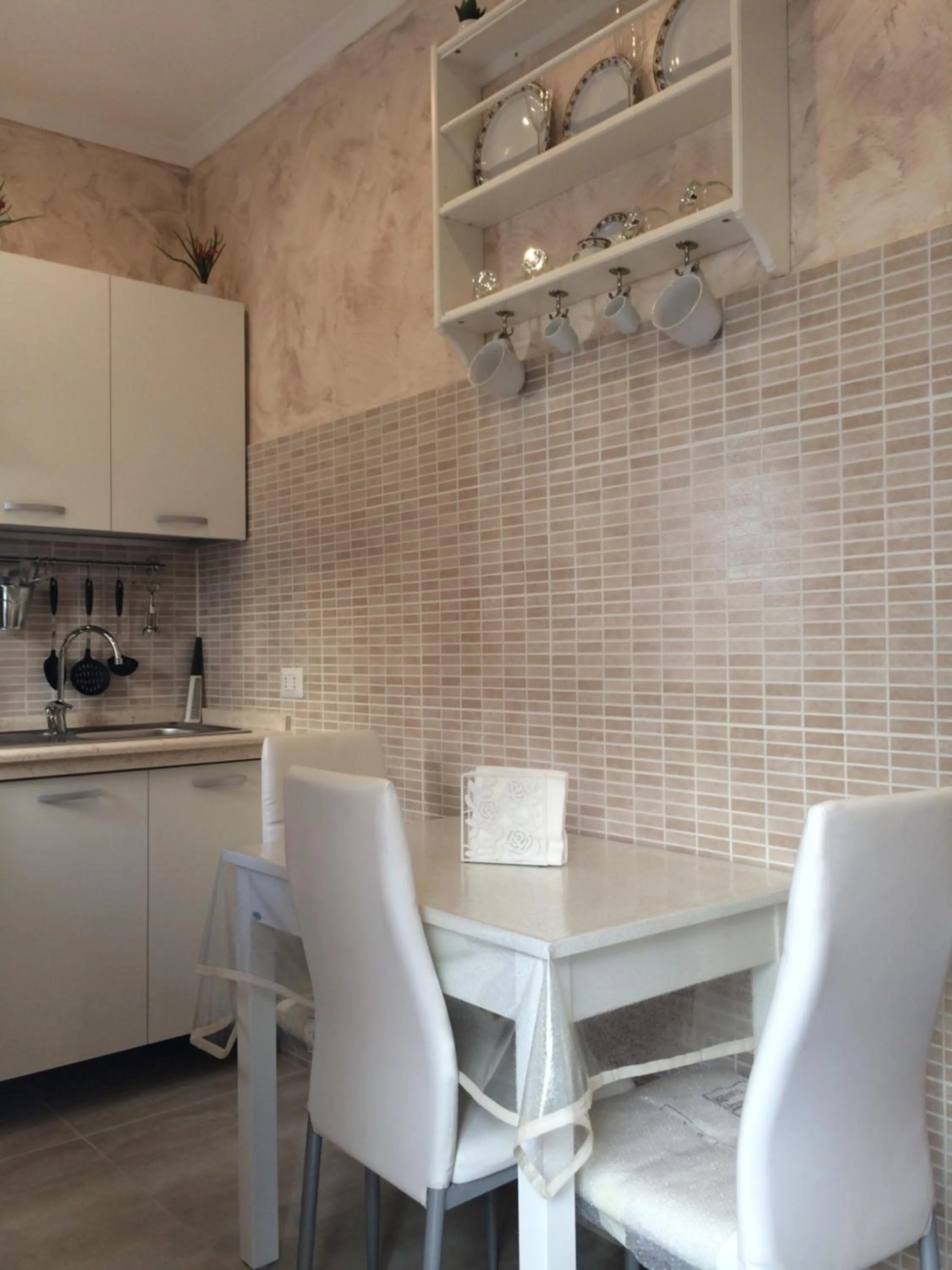Kitchen or kitchenette in Casa Vacanze Sannazzaro Flat
