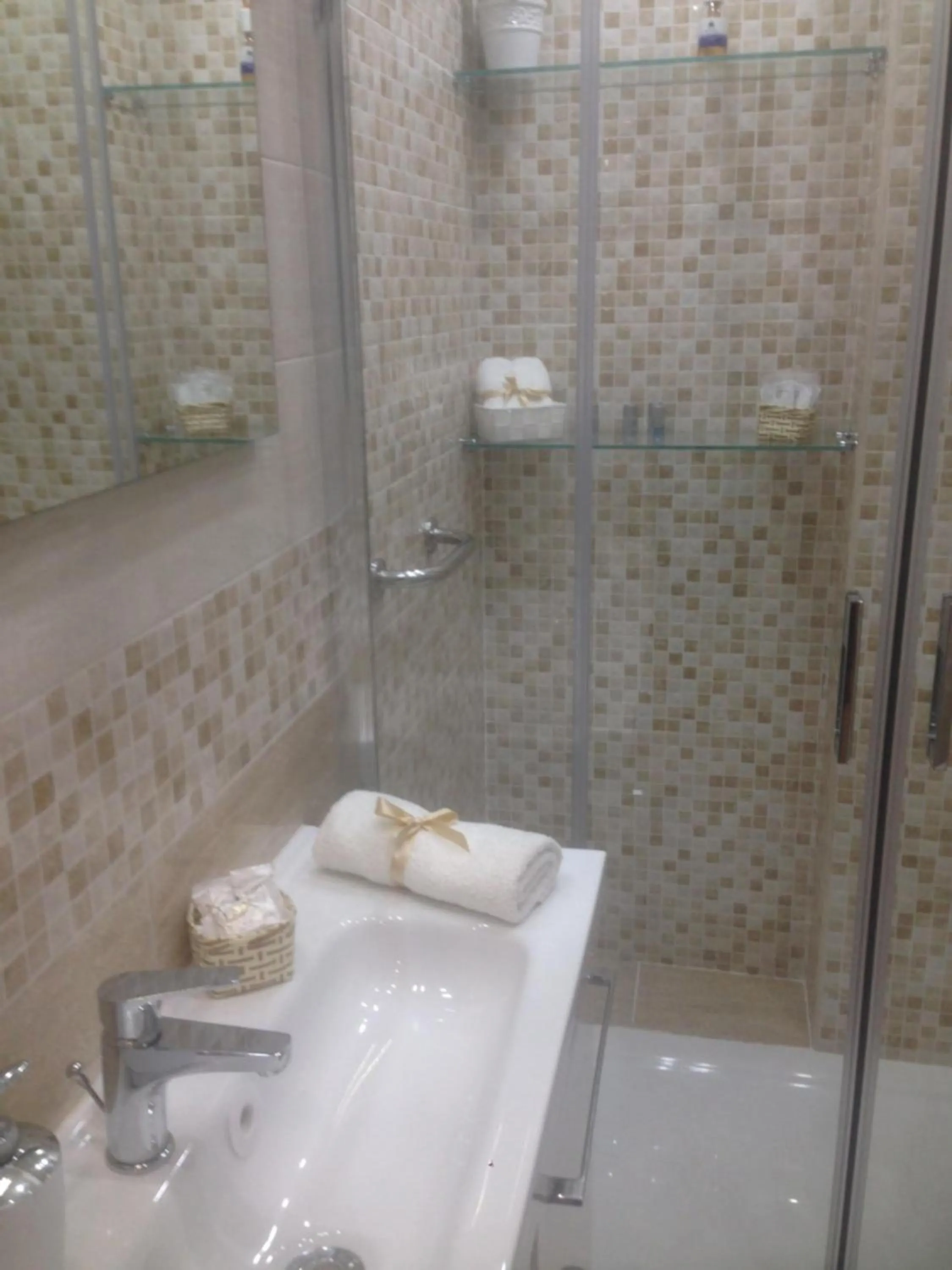 Shower in Casa Vacanze Sannazzaro Flat