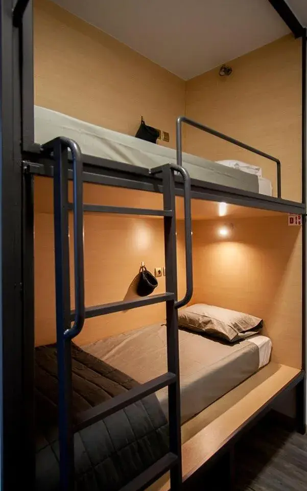 Bed in 6-Bed Mixed Dormitory Room in Meteora Central Hostel Bed in 6-Bed Mixed Dormitory Room in Meteora Central Hostel