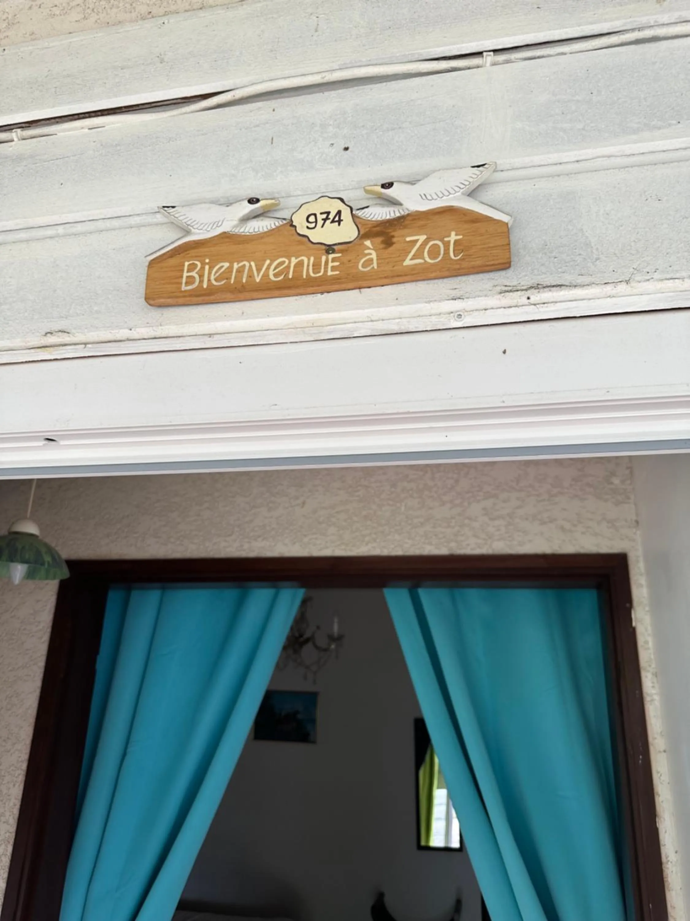 Decorative detail in Zoiseaux Pays