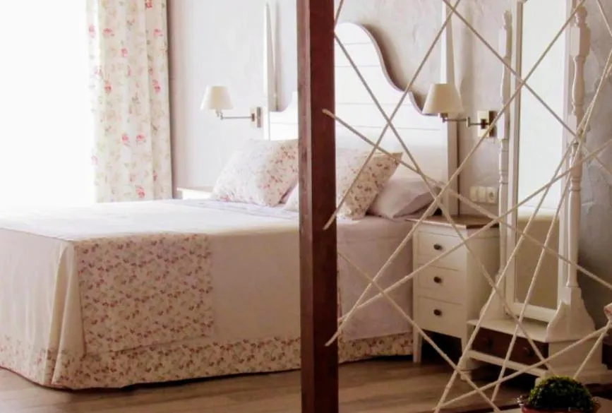 Bed in Suites BELLAHELLIN