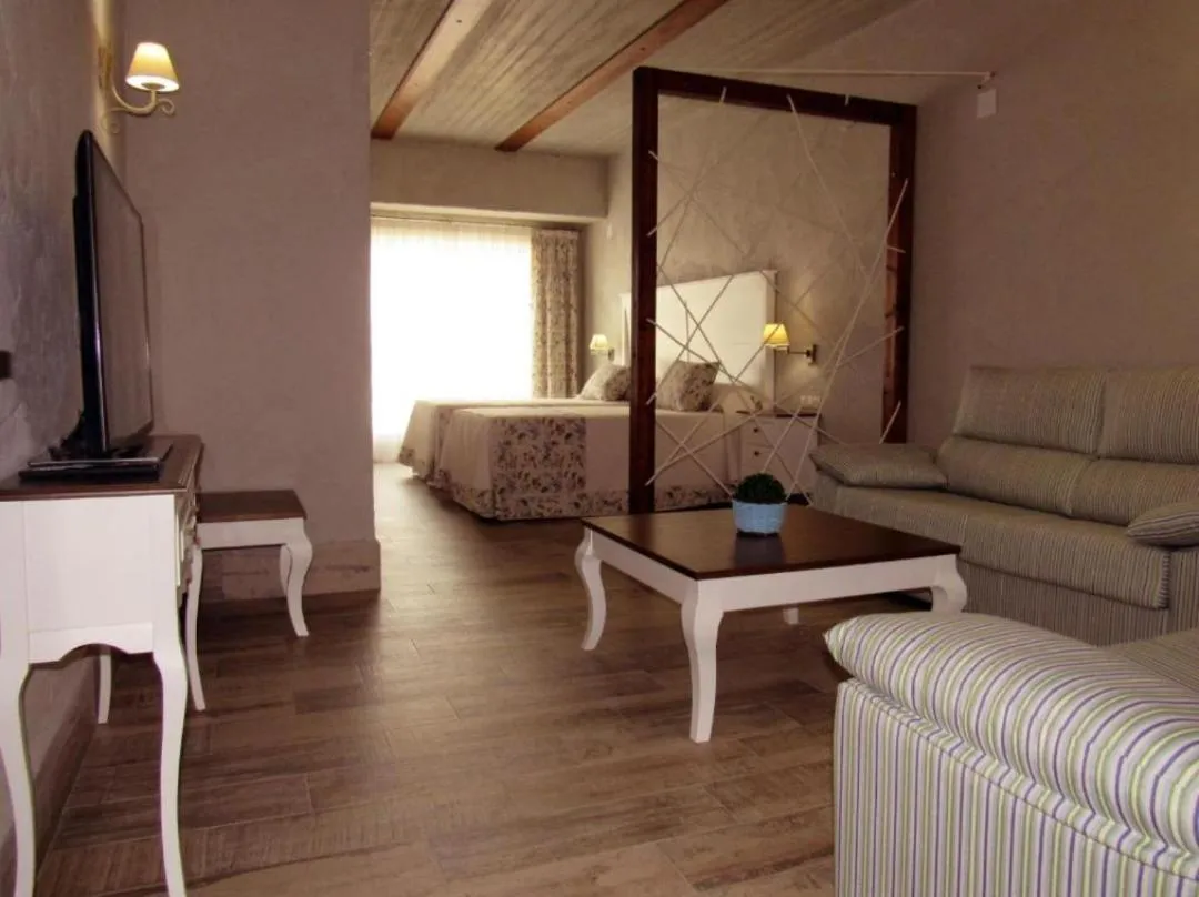 Bed in Suites BELLAHELLIN