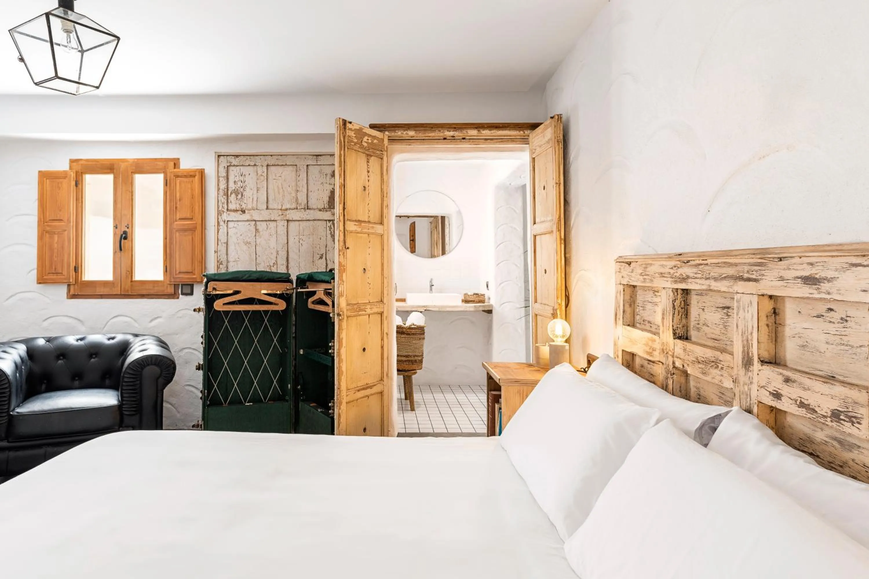 Bed in La Fonda Antigua ADULTS ONLY