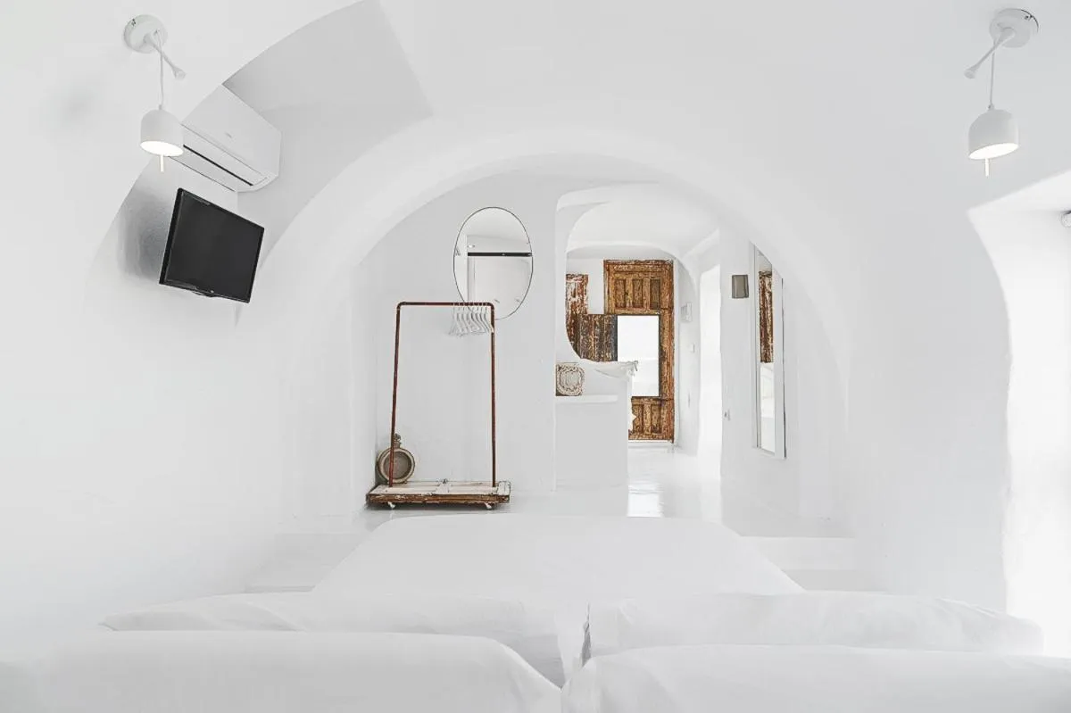 Bed in La Fonda Antigua ADULTS ONLY