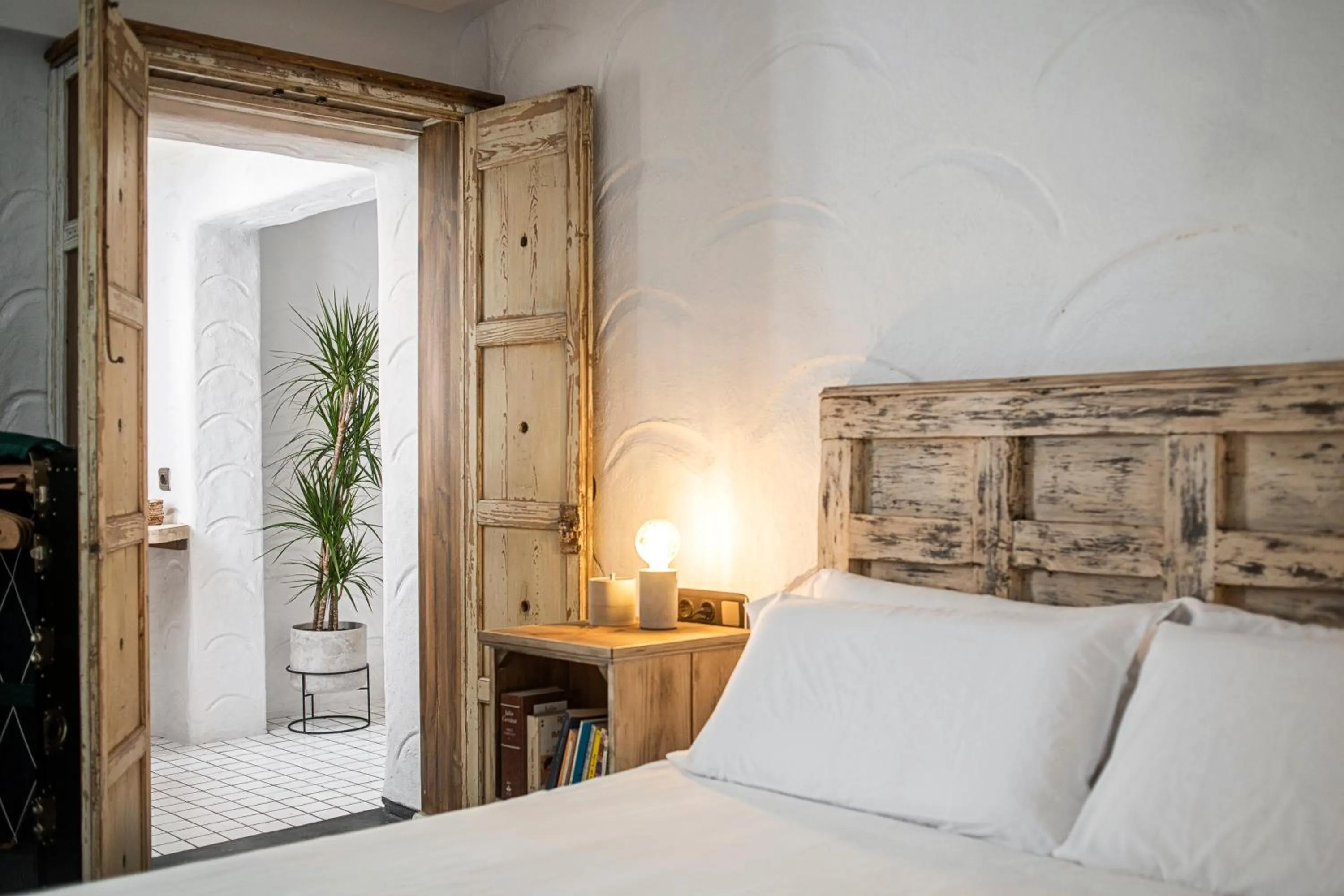 Bed in La Fonda Antigua ADULTS ONLY