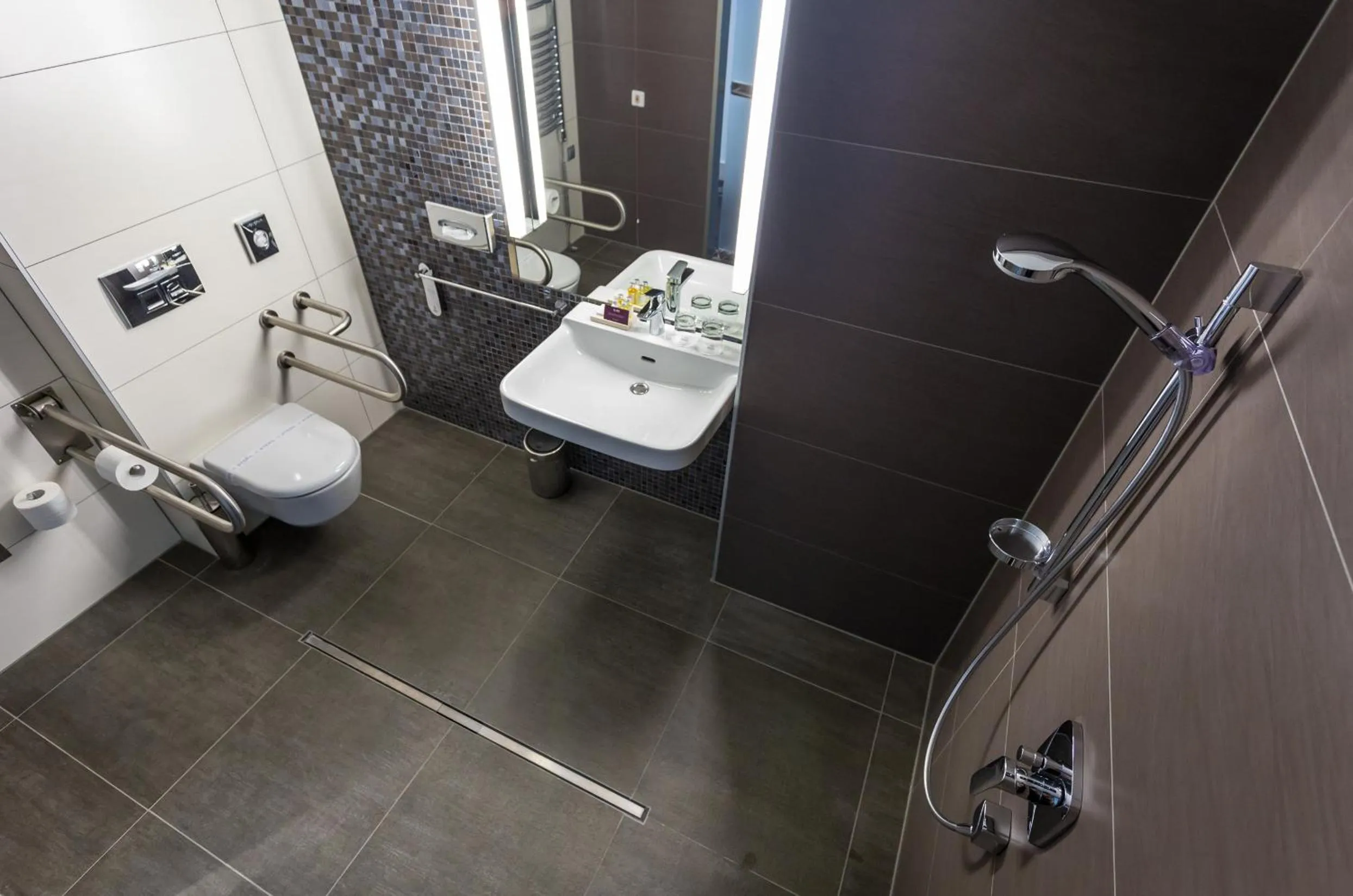 Facility for disabled guests in Aura Hotel Adults Only