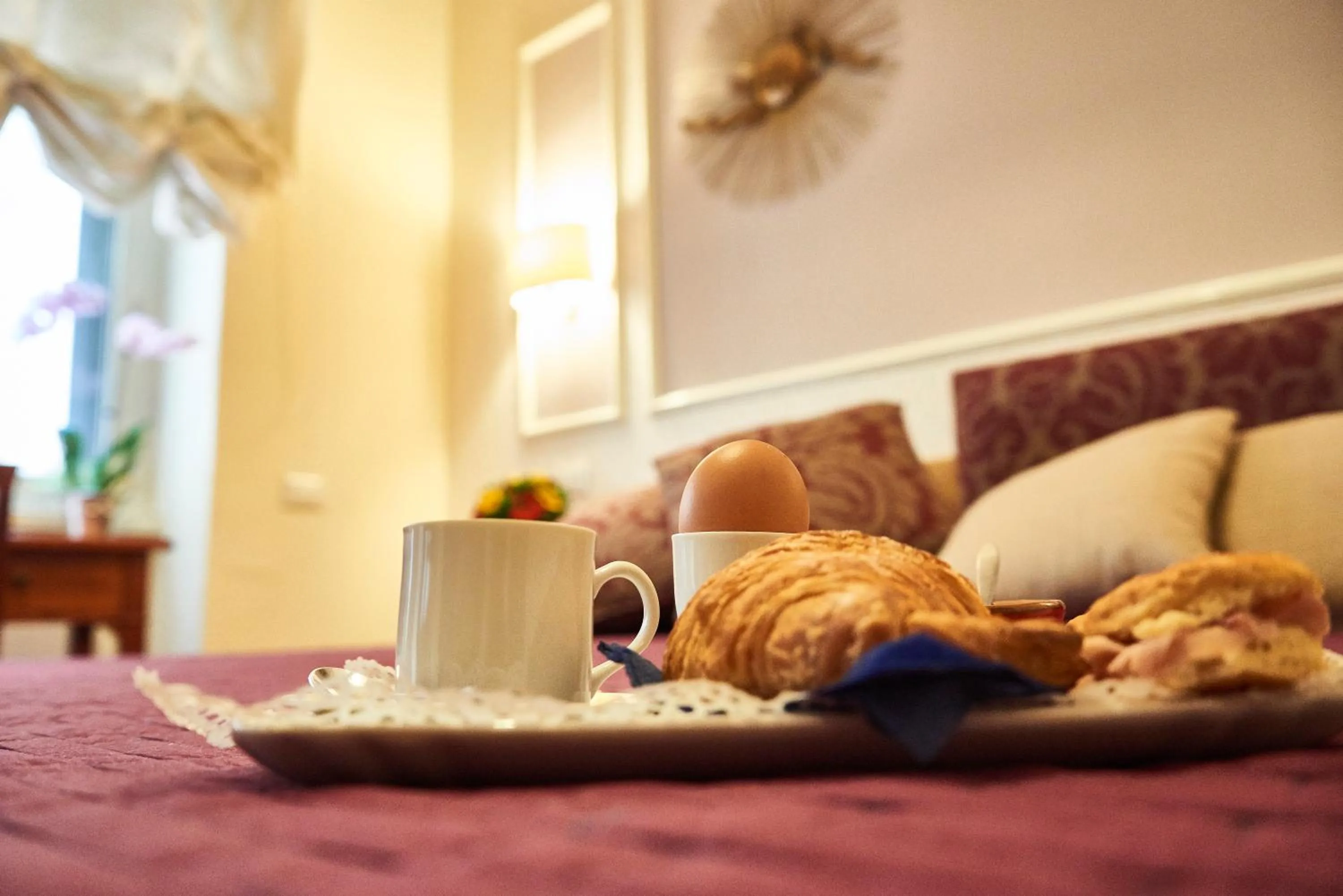 Decorative detail, Bed in Domus Cavour Guest house