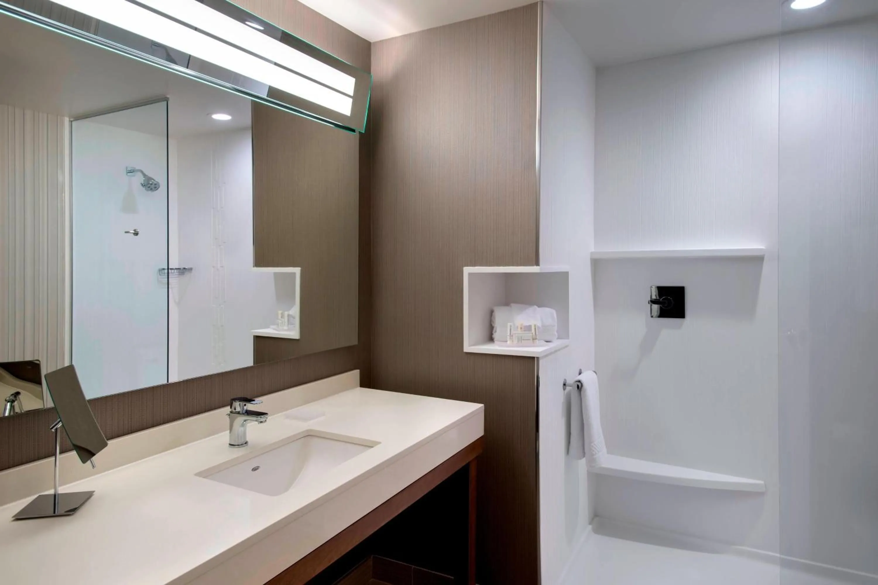 Bathroom in Courtyard by Marriott Schenectady at Mohawk Harbor