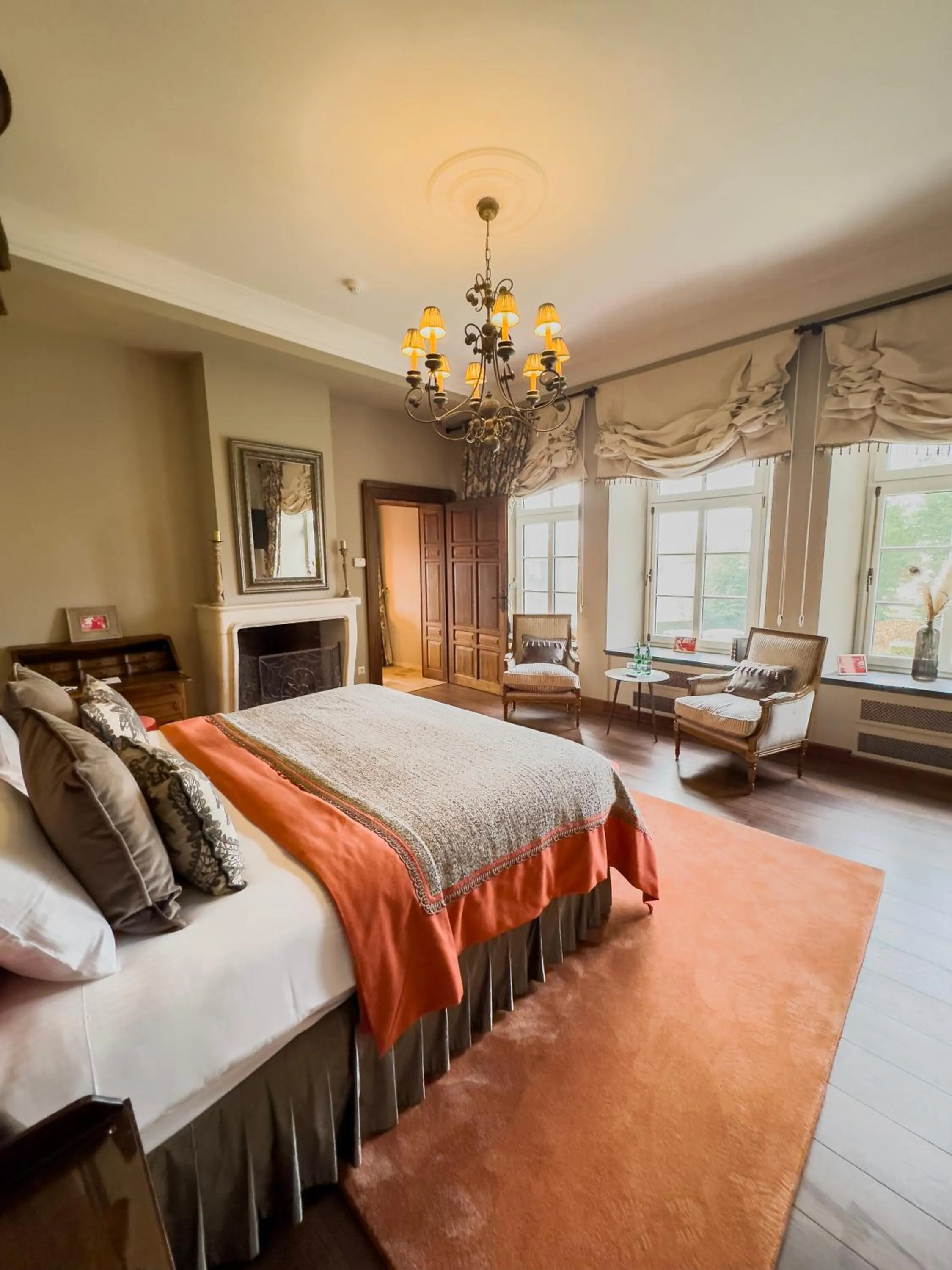 Bedroom, Bed in Chateau d'Urspelt