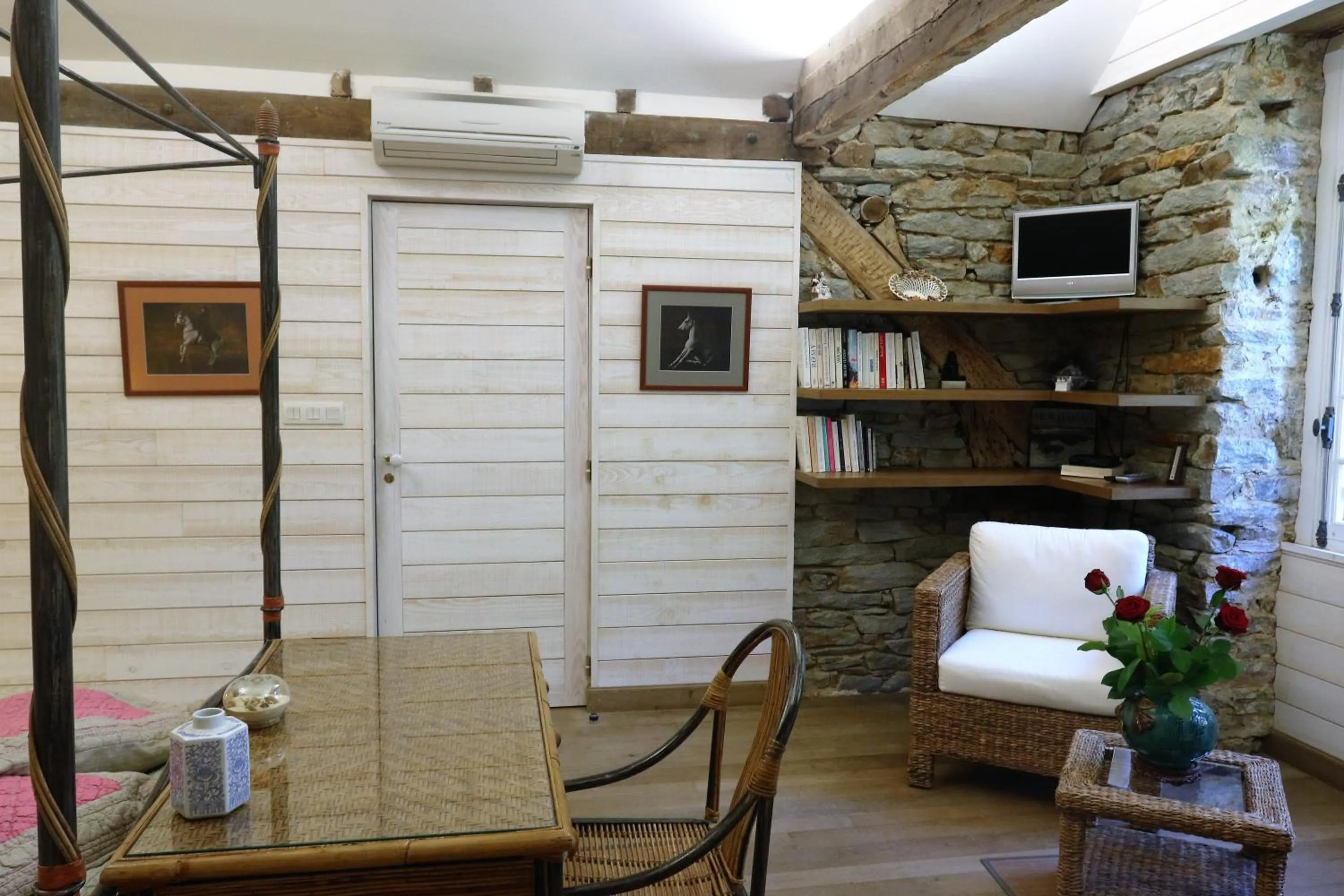 Bedroom in Cottage du Manoir de Trégaray