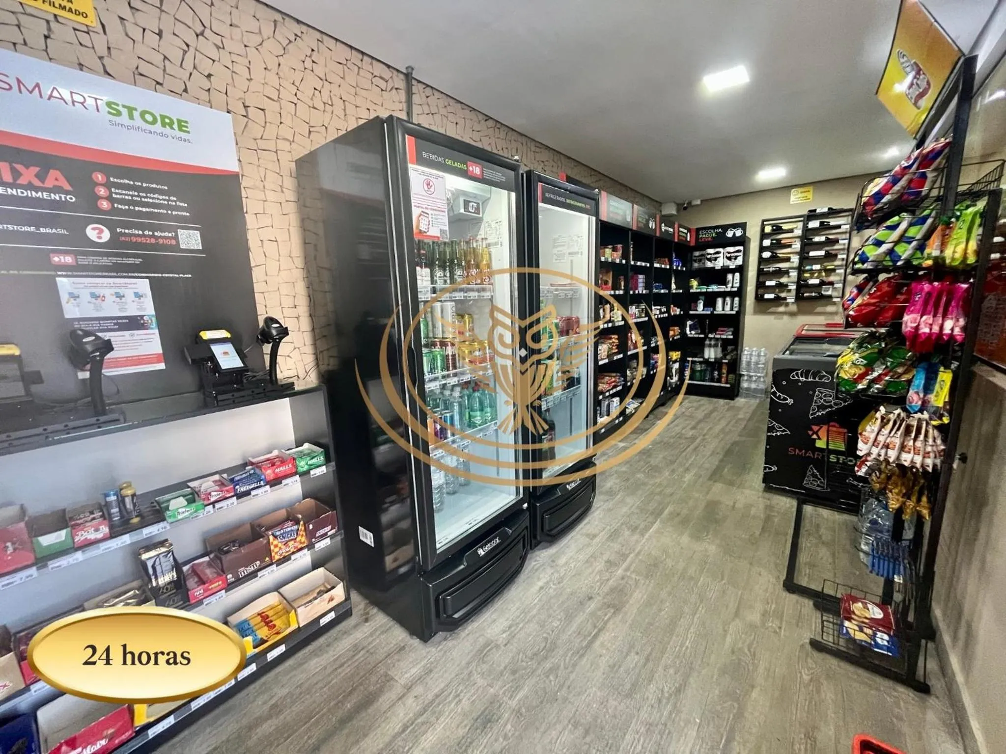 On-site shops in Coruja Imob - Flat Crystal Place