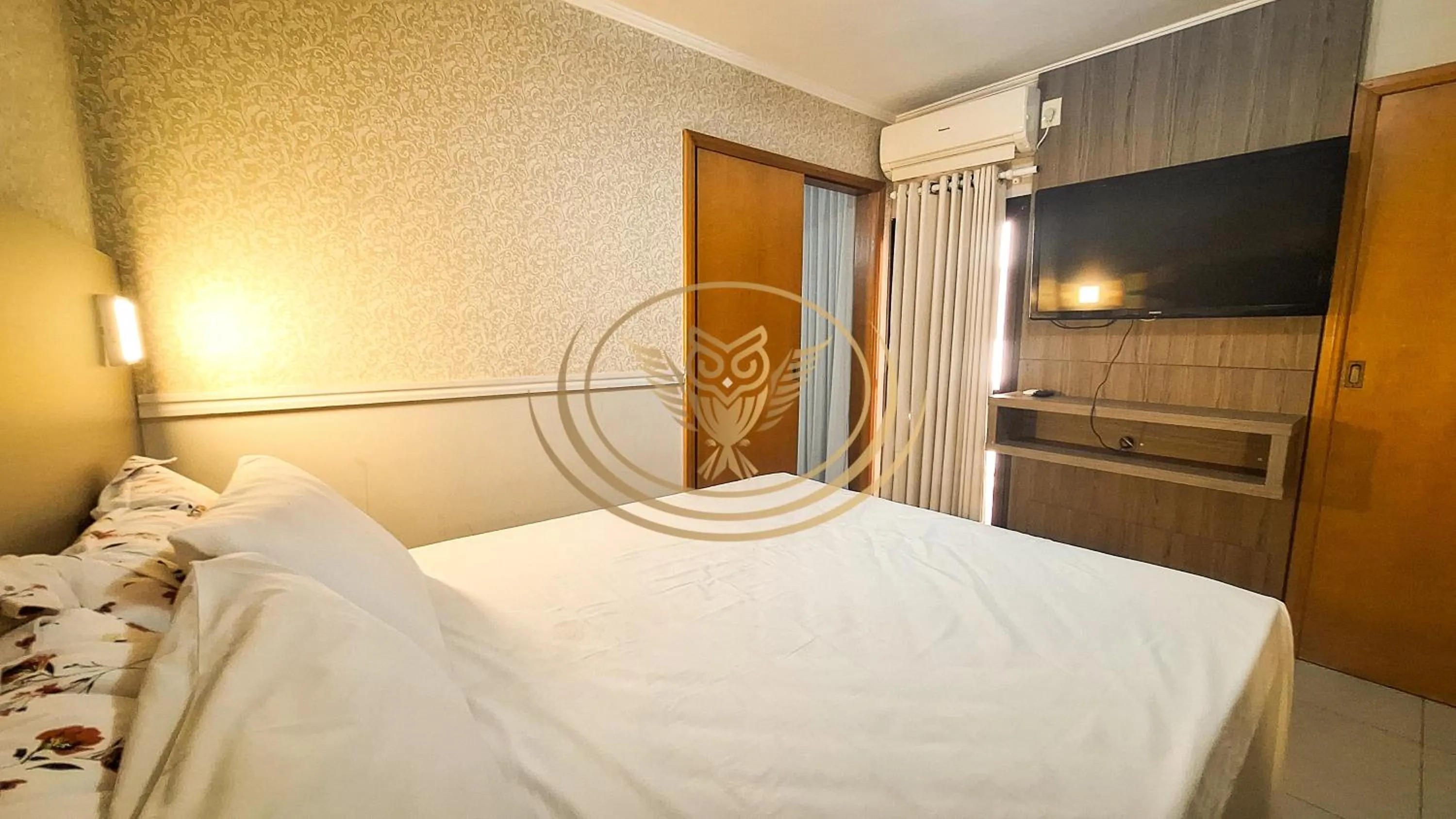 Bed in Coruja Imob - Flat Crystal Place