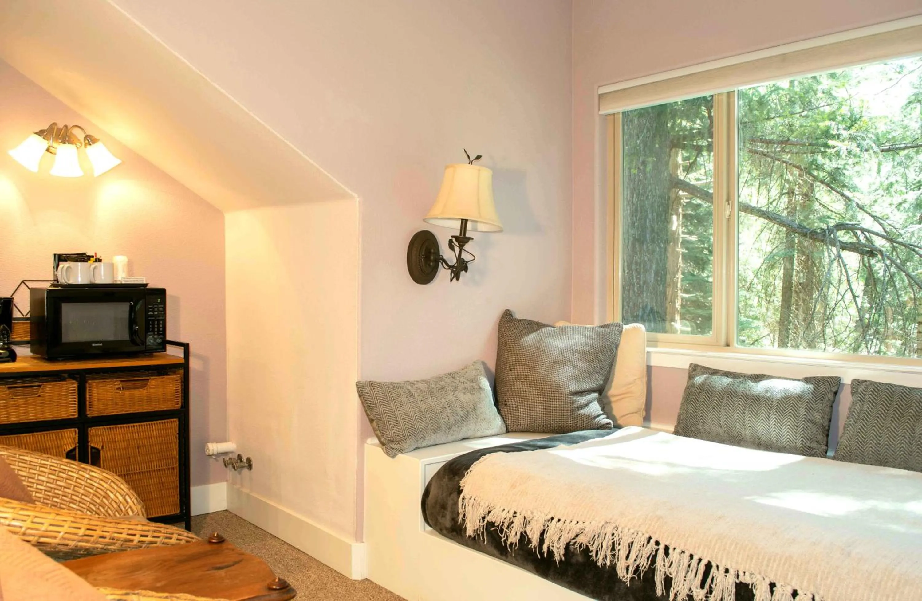 Bed in Harmony Ridge Lodge