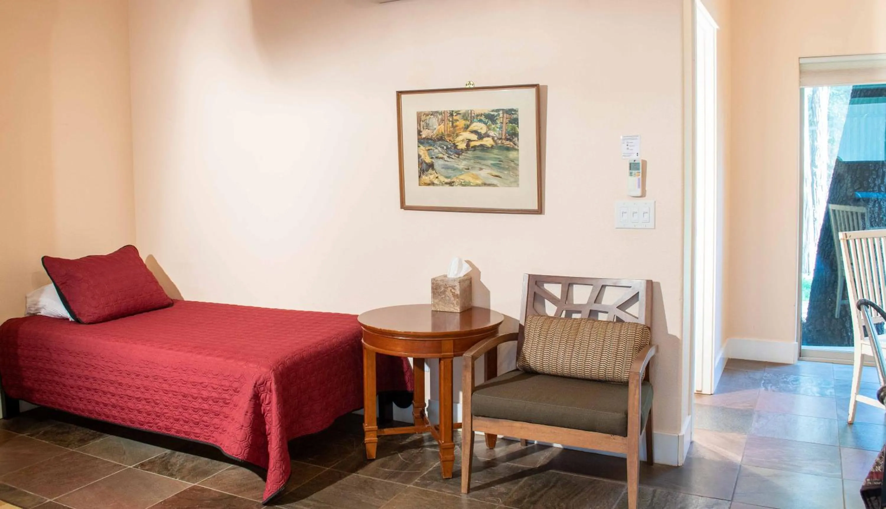 Bed in Harmony Ridge Lodge