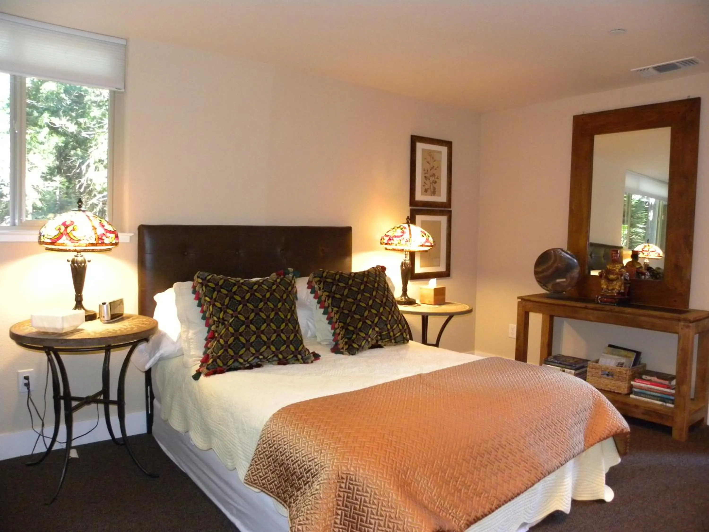 Bed in Harmony Ridge Lodge