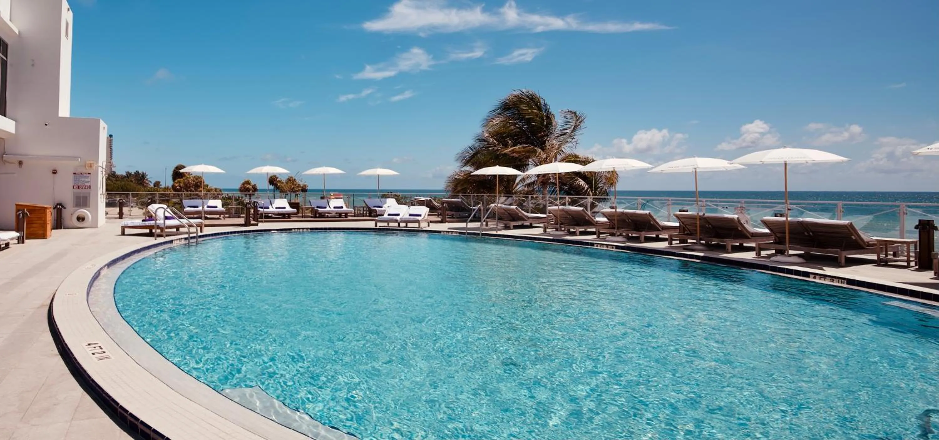 Swimming pool in Nobu Hotel Miami Beach