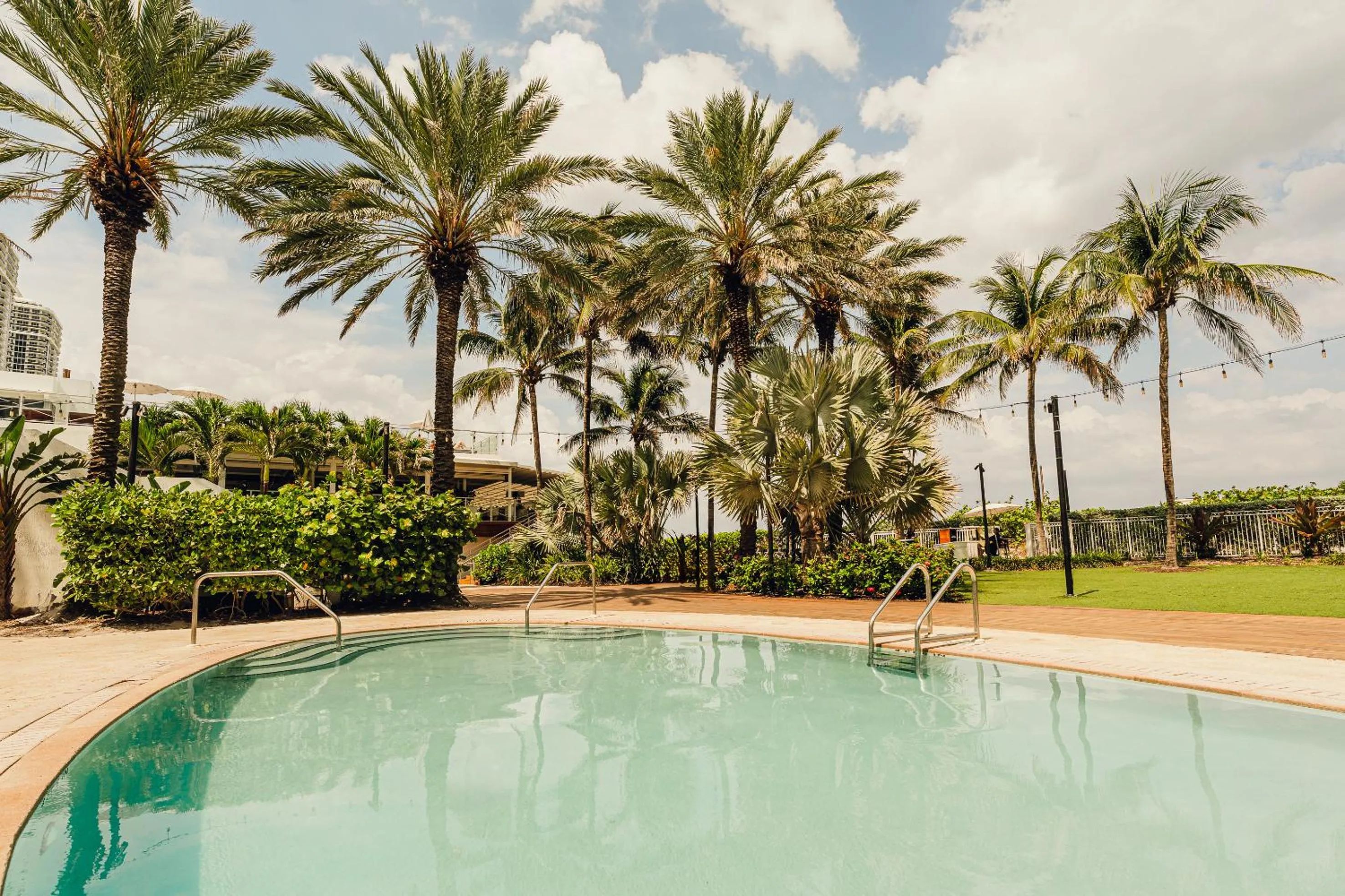 Swimming pool in Nobu Hotel Miami Beach