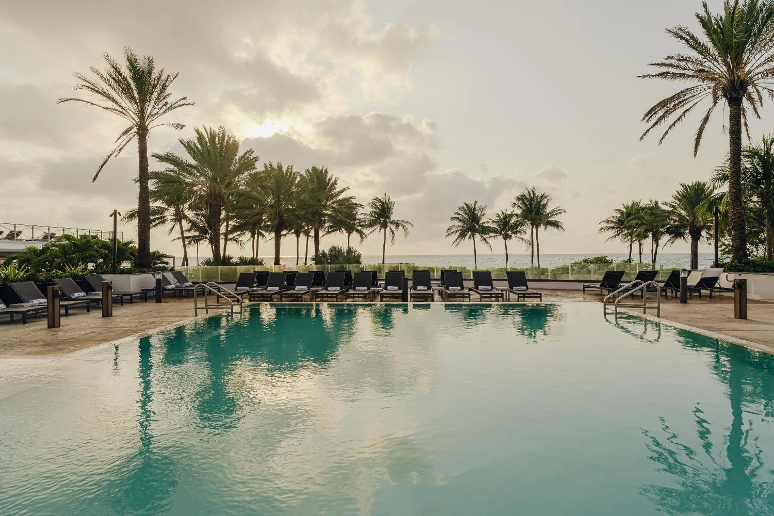 Swimming pool in Nobu Hotel Miami Beach