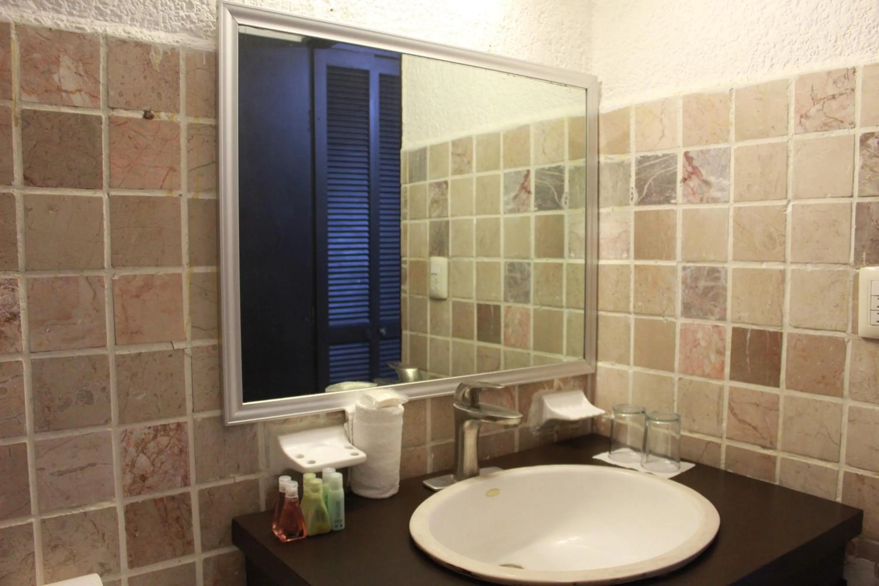 Bathroom in Nirvana Hotel - Cancun Hotel Zone