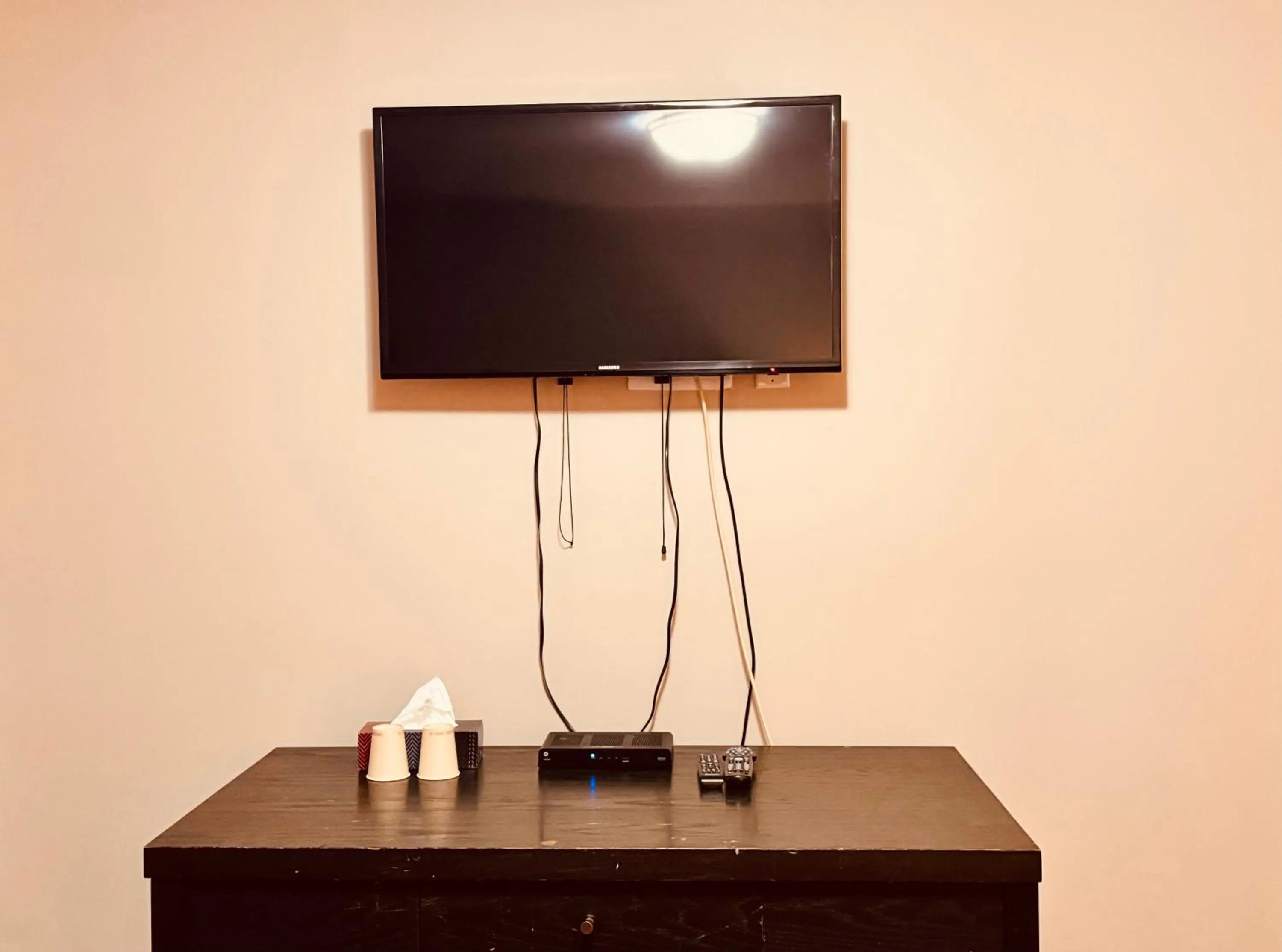 TV and multimedia in Fundy Line Motel