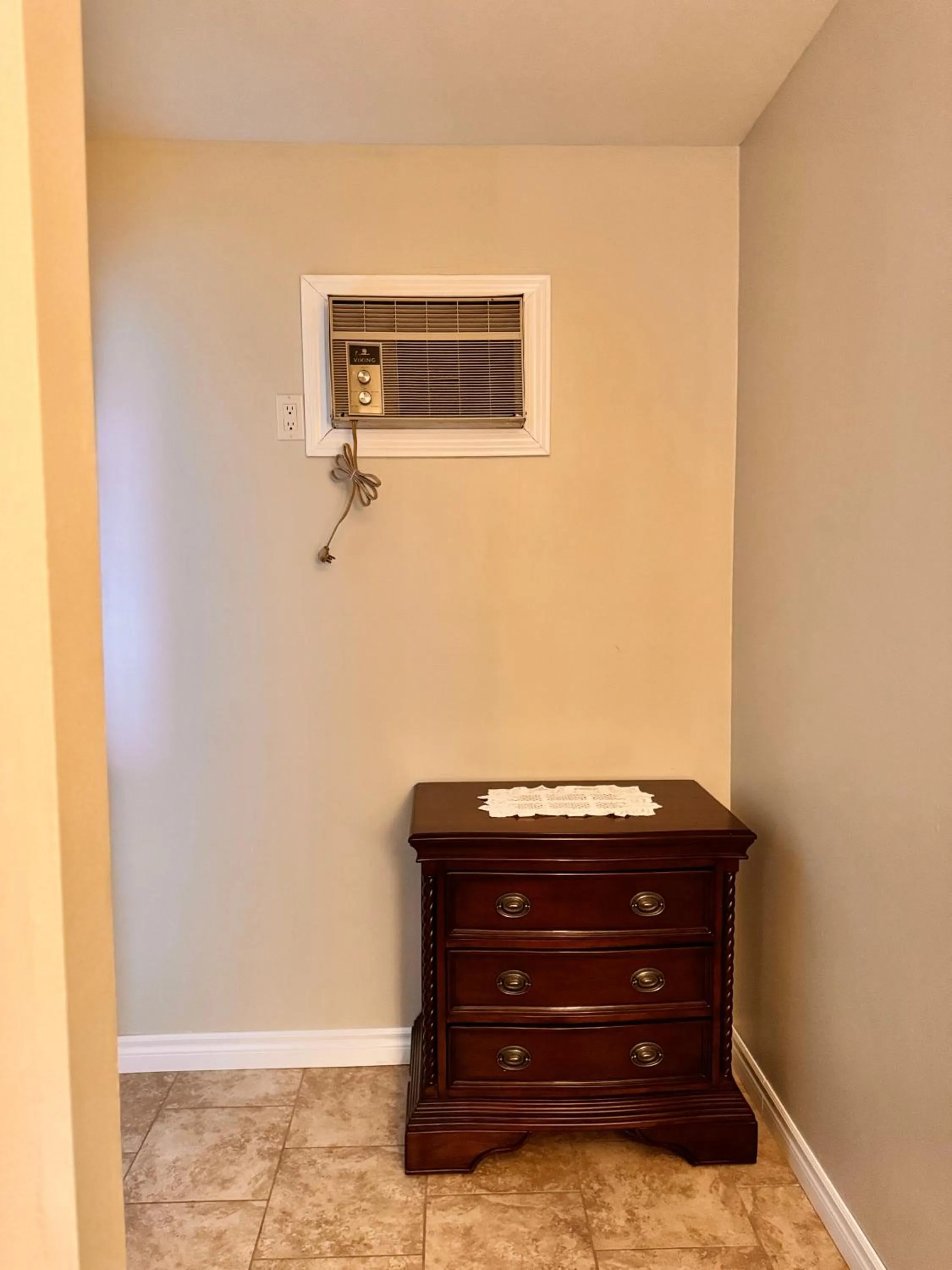 air conditioner in Fundy Line Motel