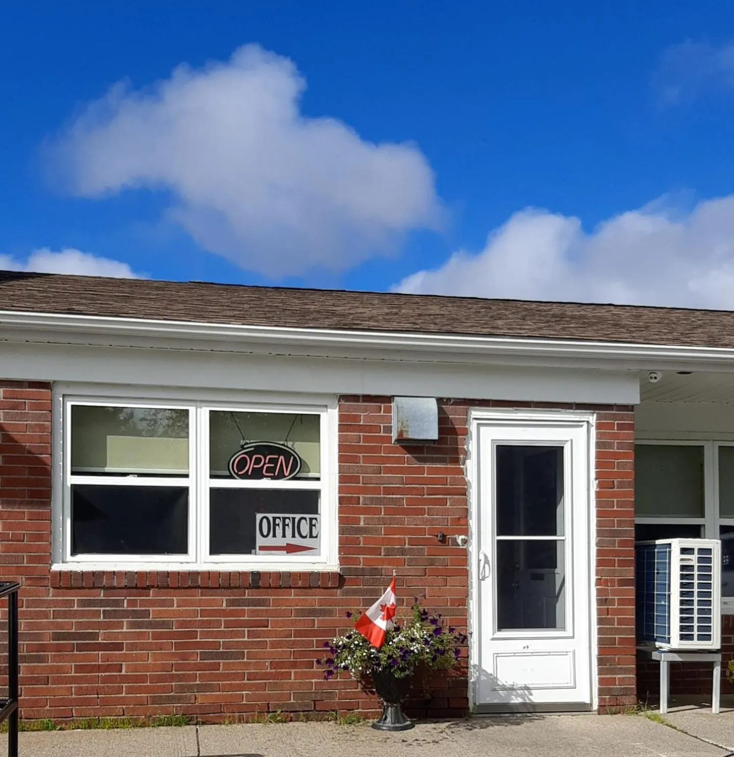 Lobby or reception in Fundy Line Motel