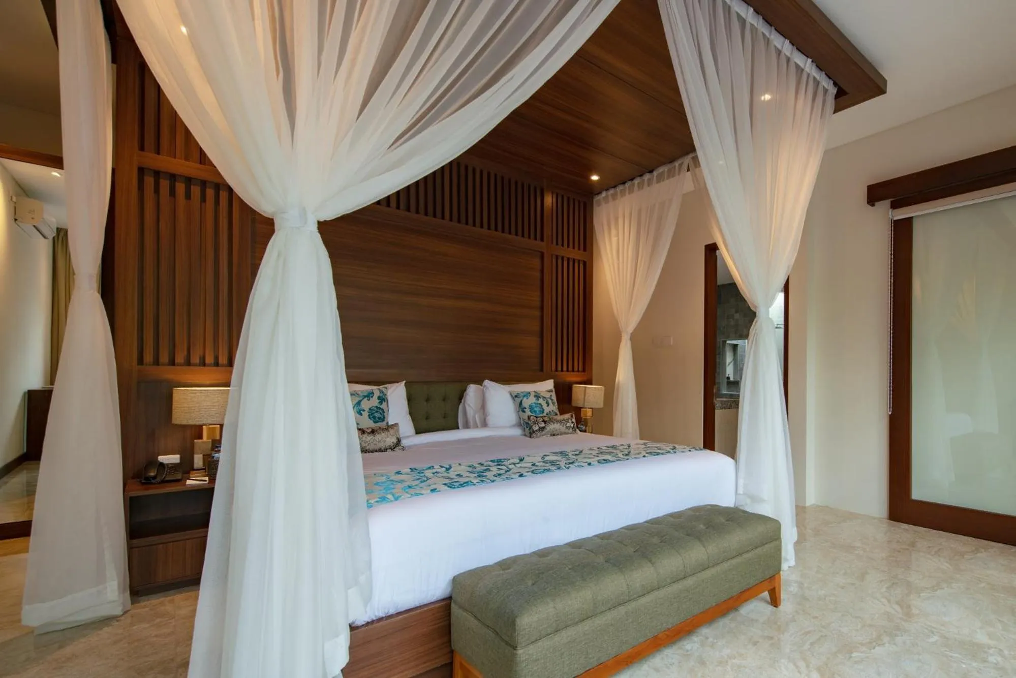 Bed in Villa Sally