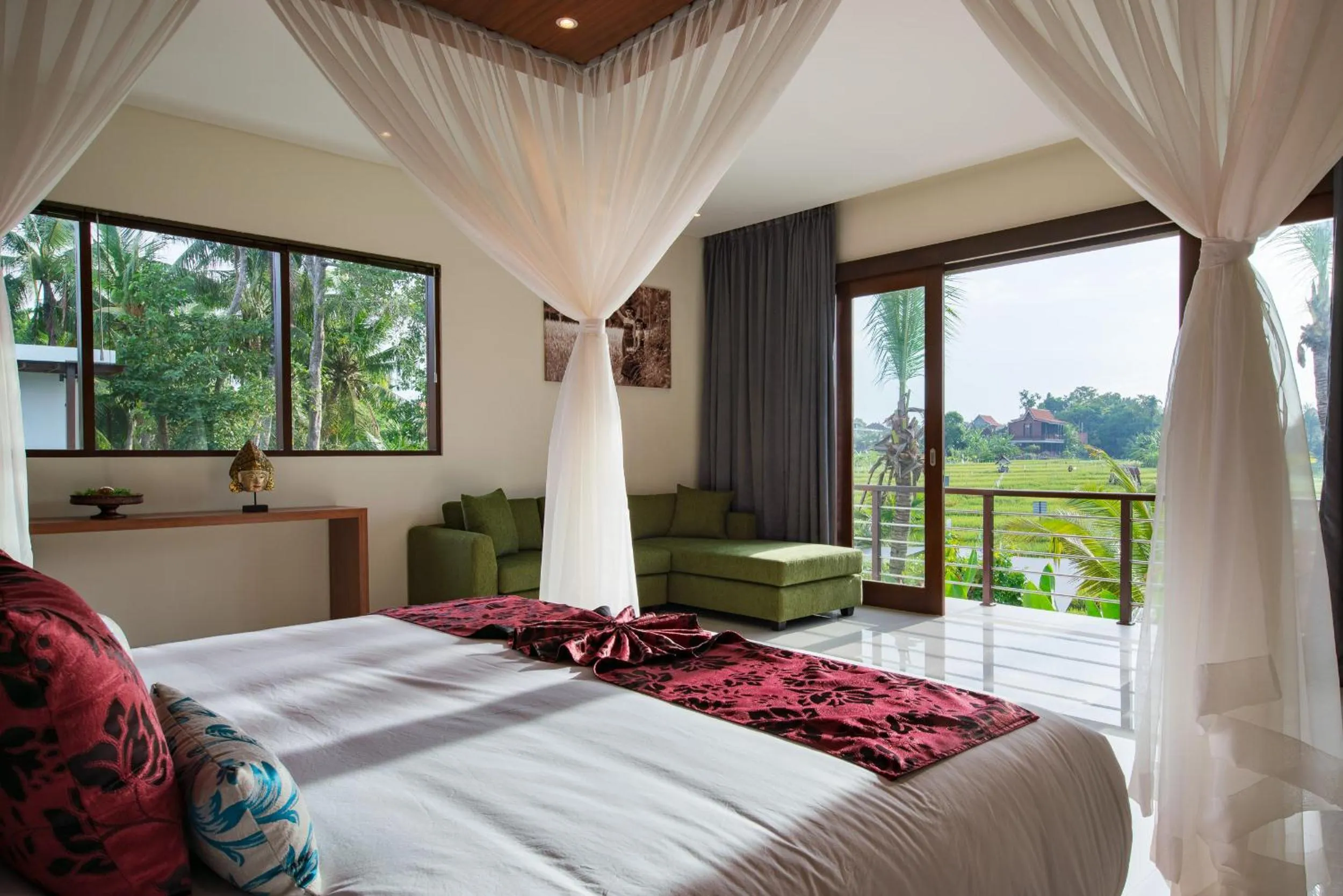 Bed in Villa Sally