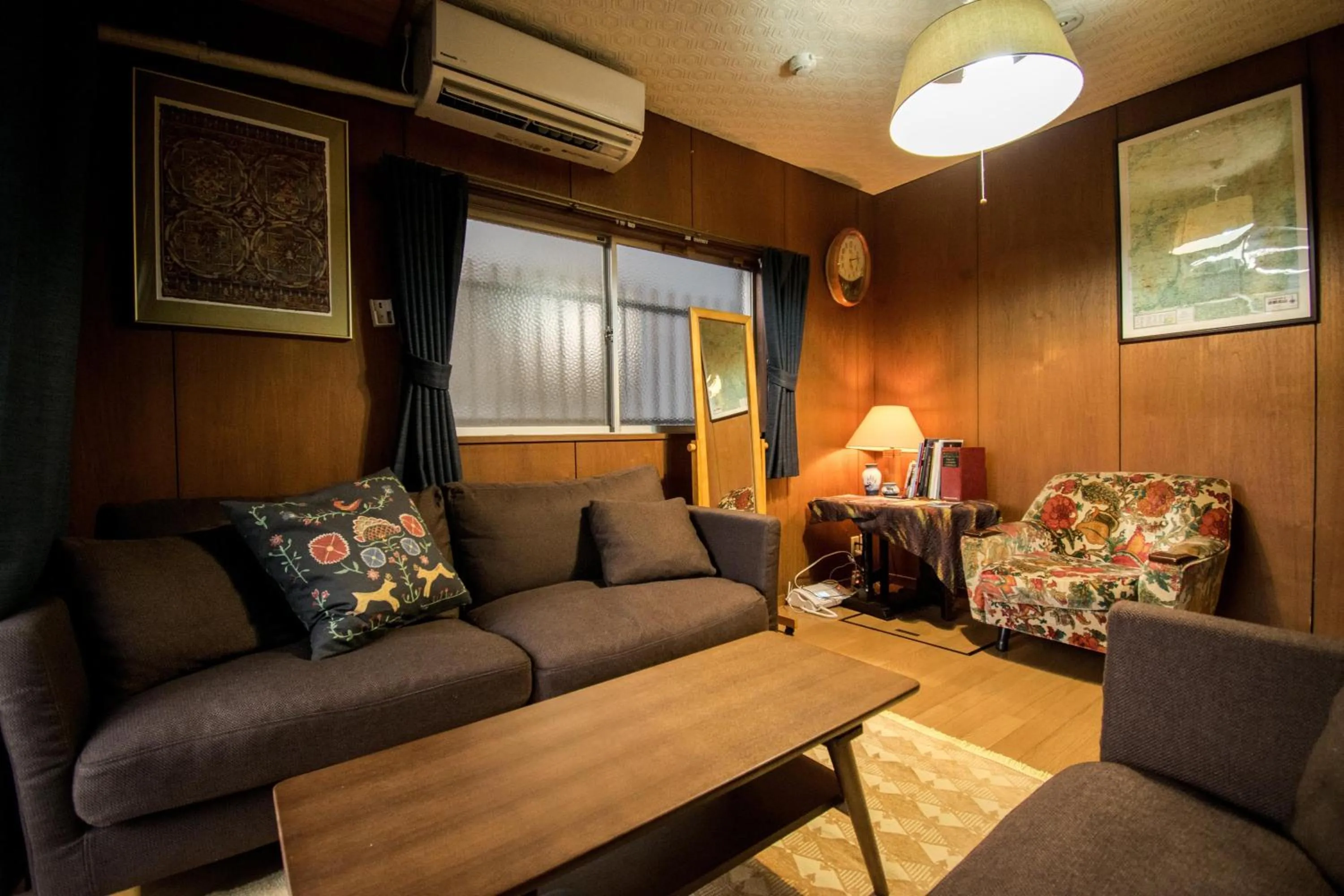 Living room in Jizo House