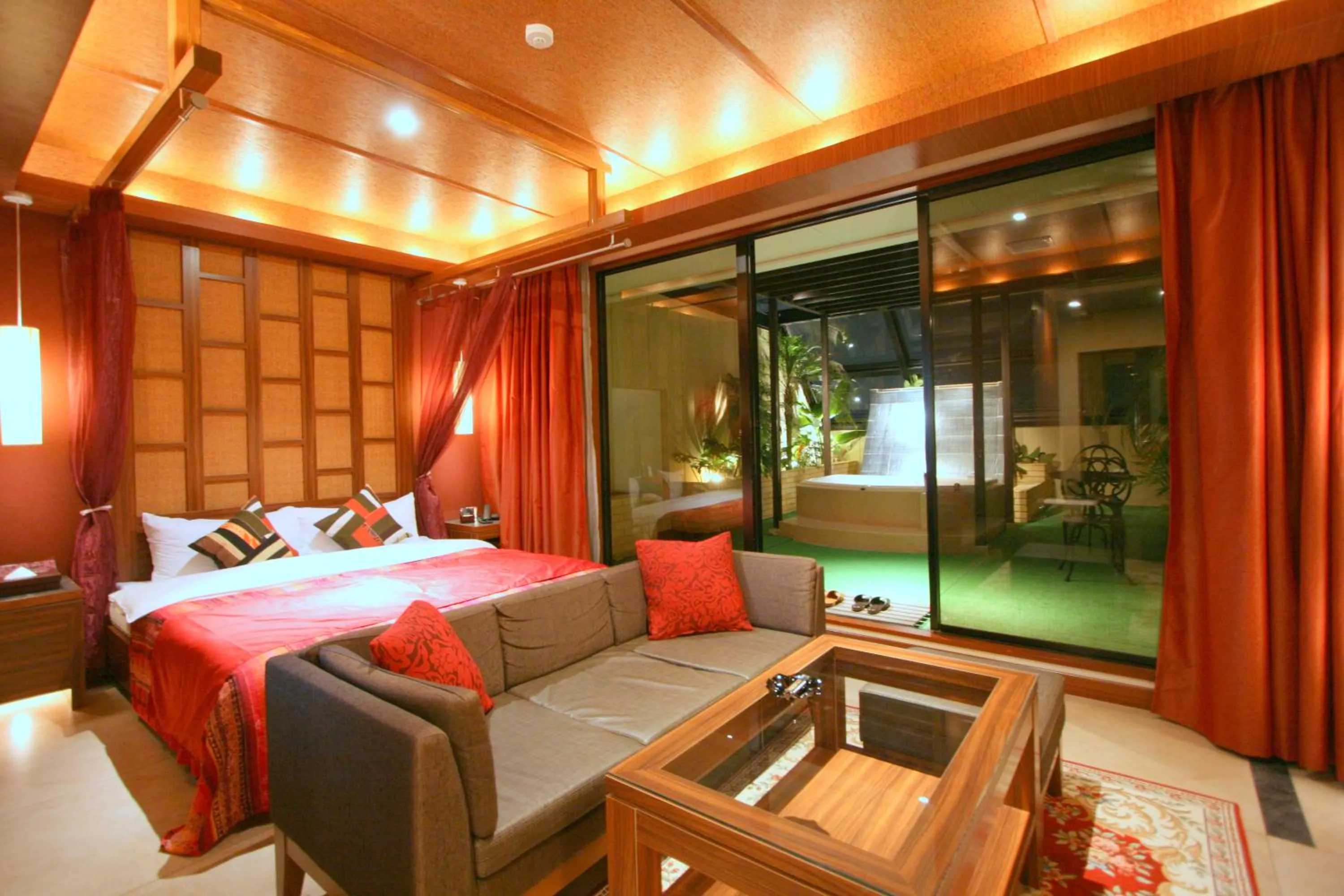 Bathroom, Bed in Hotel Aura Daito (Adult Only)