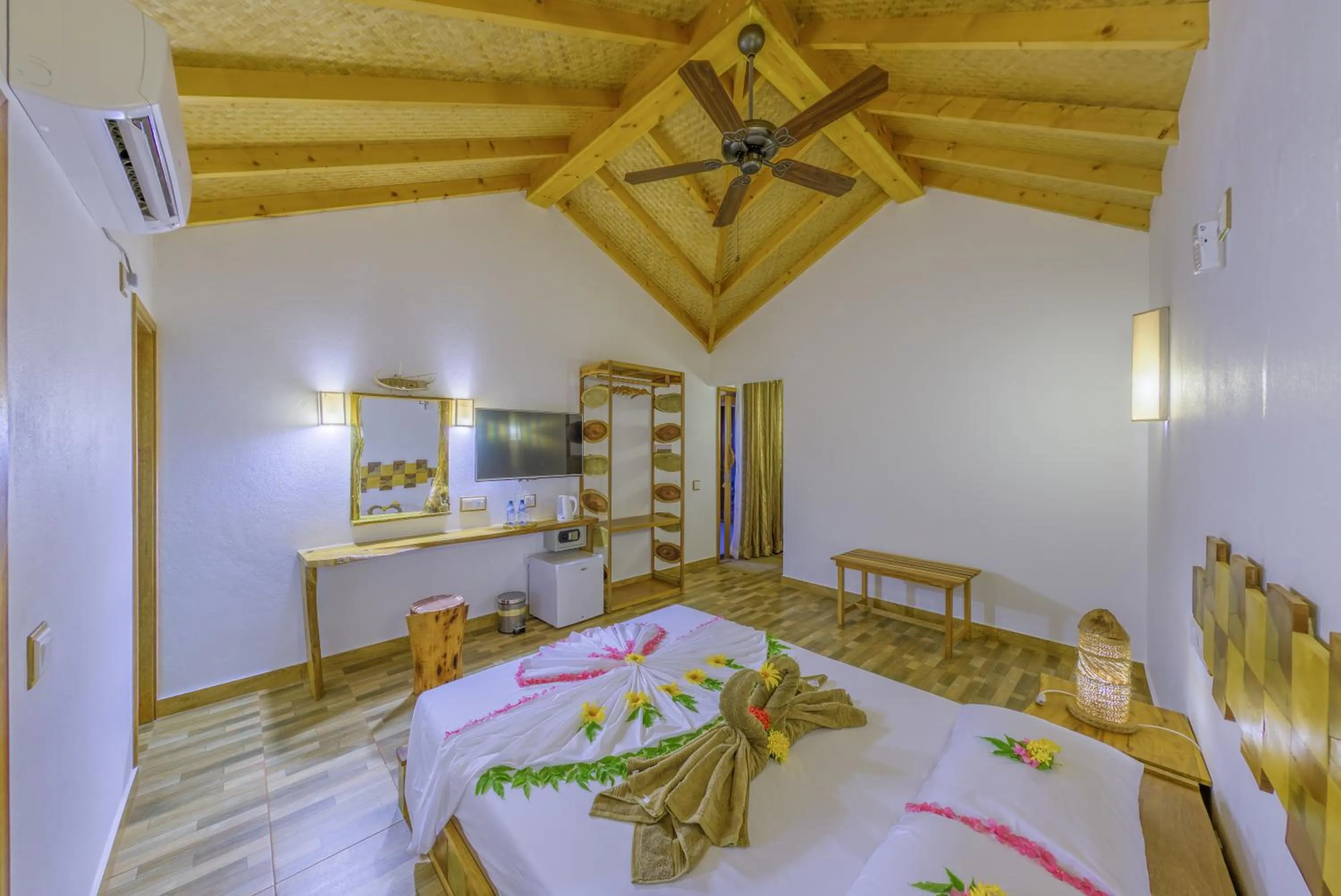 Photo of the whole room, Bed in Ameera Maldives