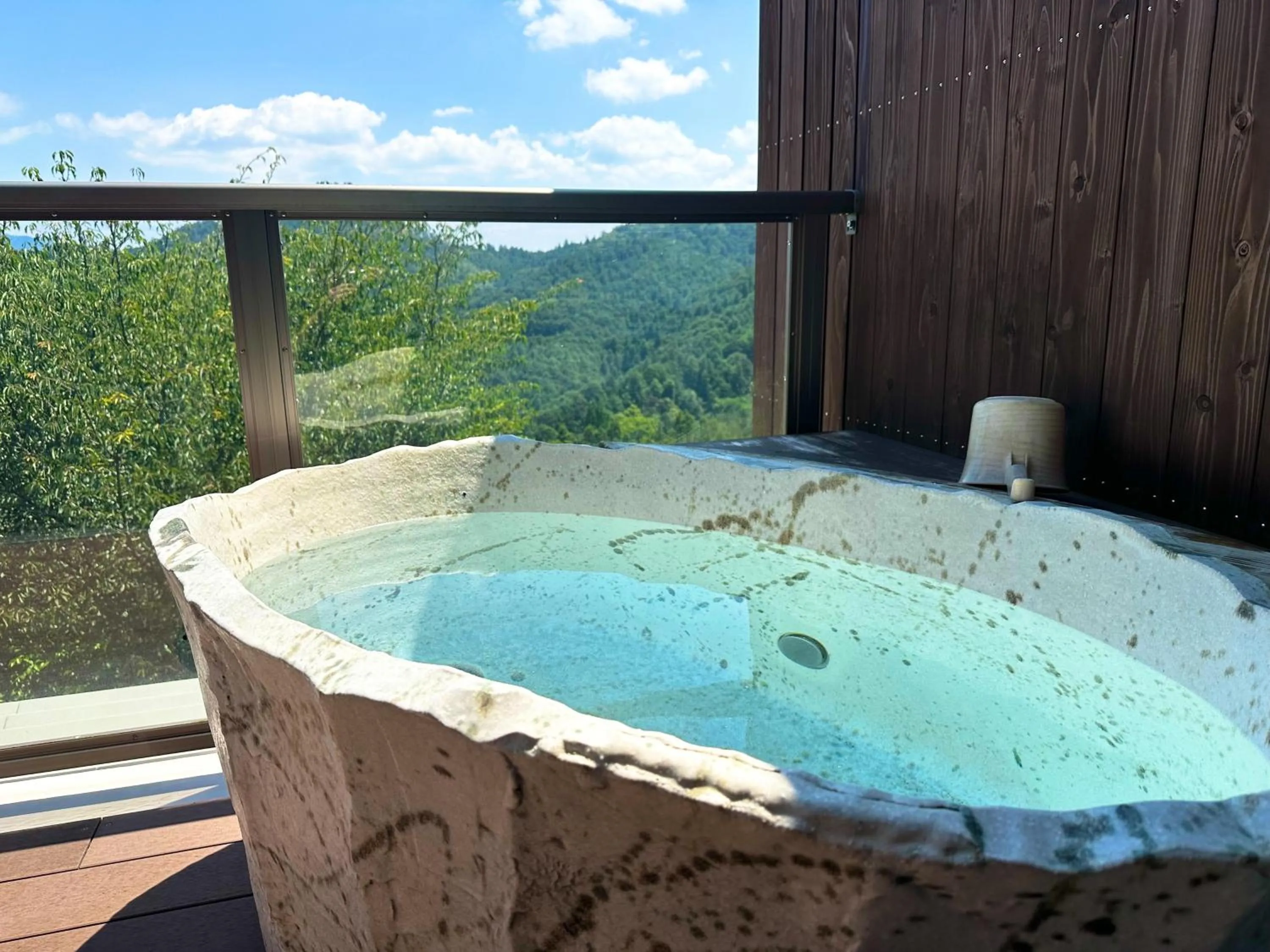 Hot Tub in 吉野荘湯川屋 Yoshinosou Yukawaya
