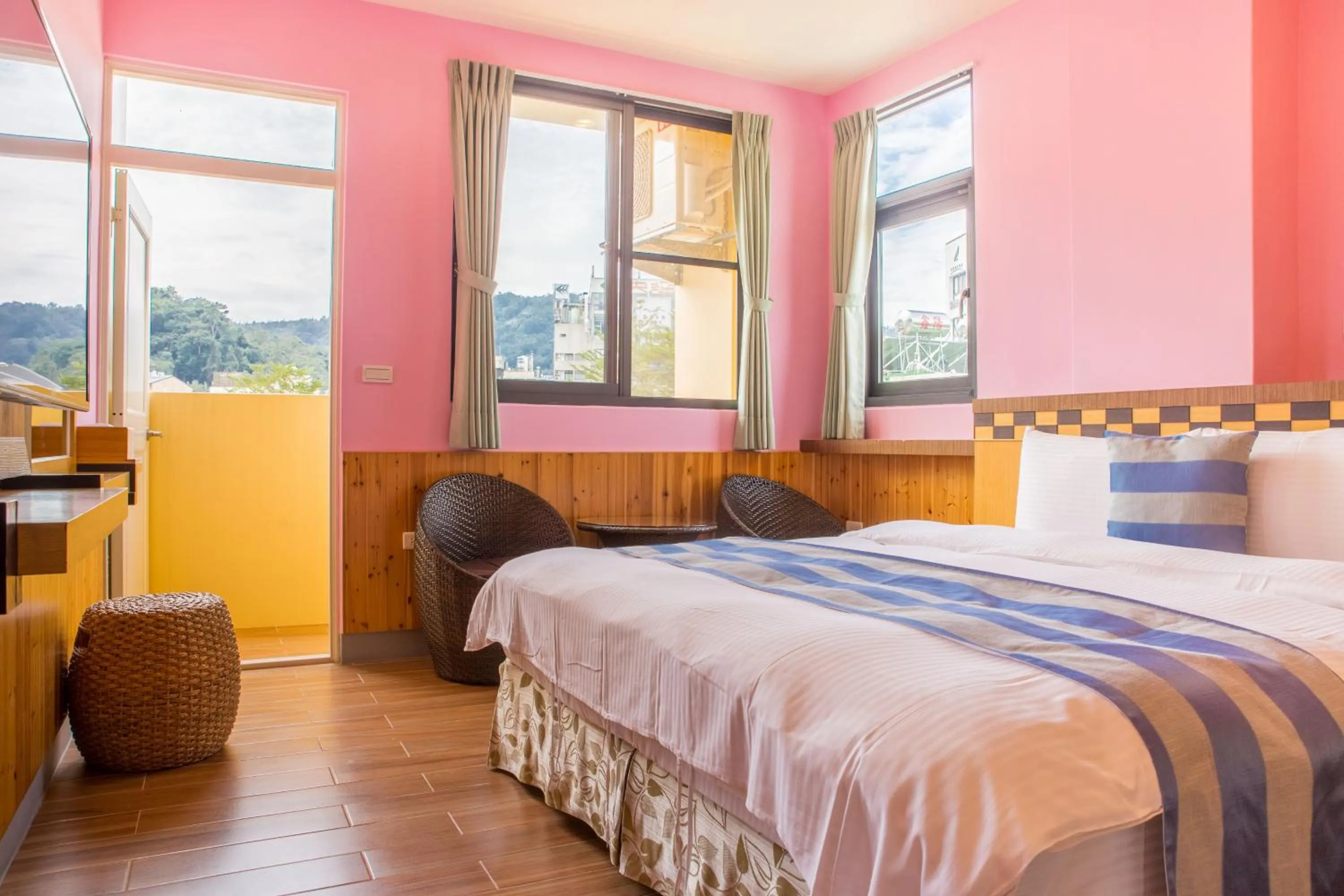 Photo of the whole room, Bed in Yuan Su B&B