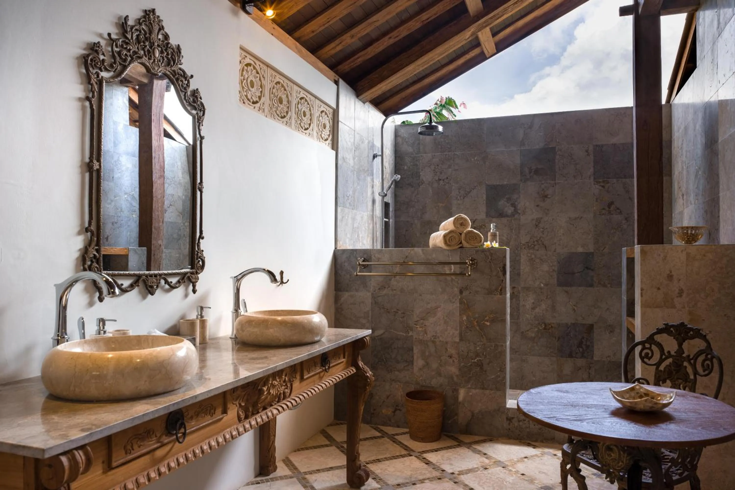 Bathroom in Sun Suko Boutique Resort