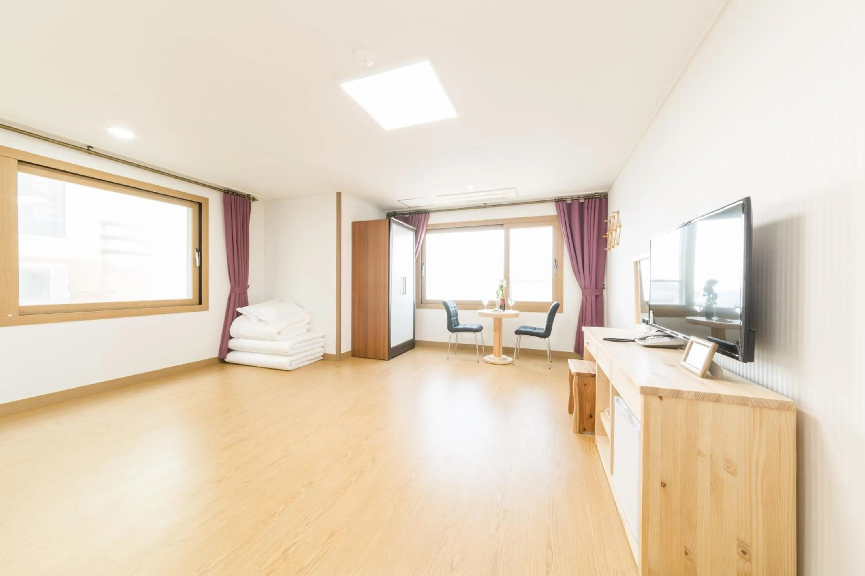 Photo of the whole room in Samda Hostel