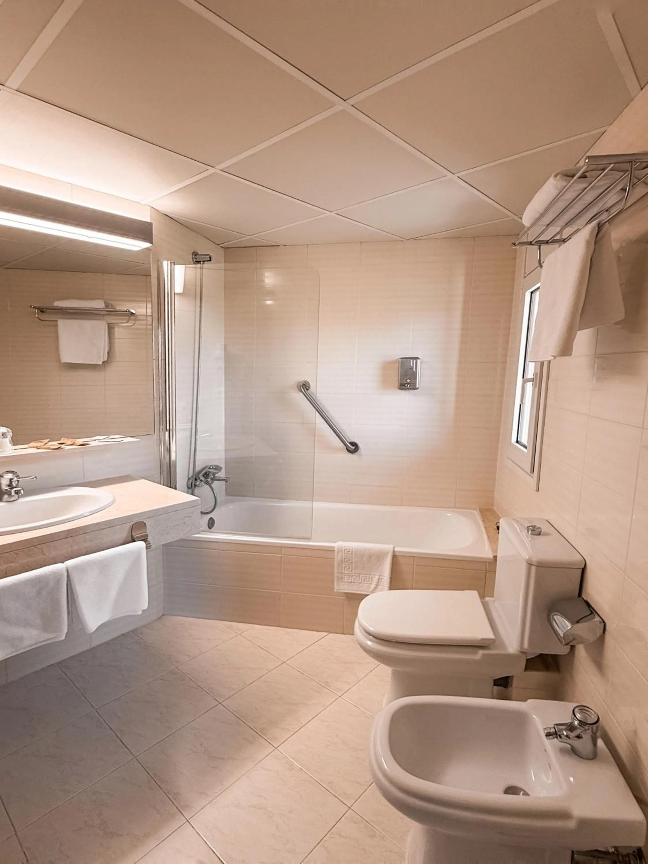 Bathroom in Puigcerda Park Hotel