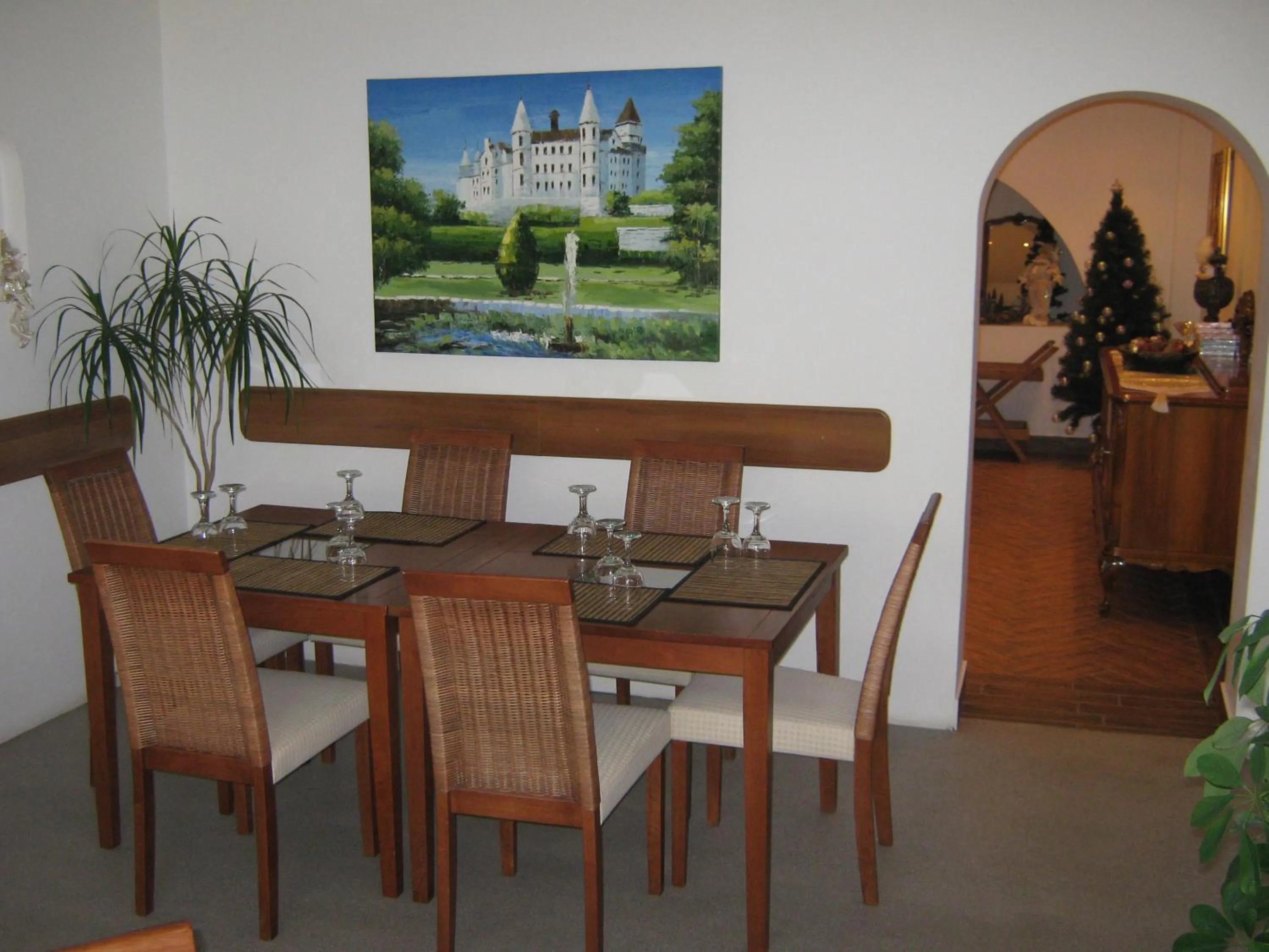 Restaurant/places to eat in Hotel Monteoru