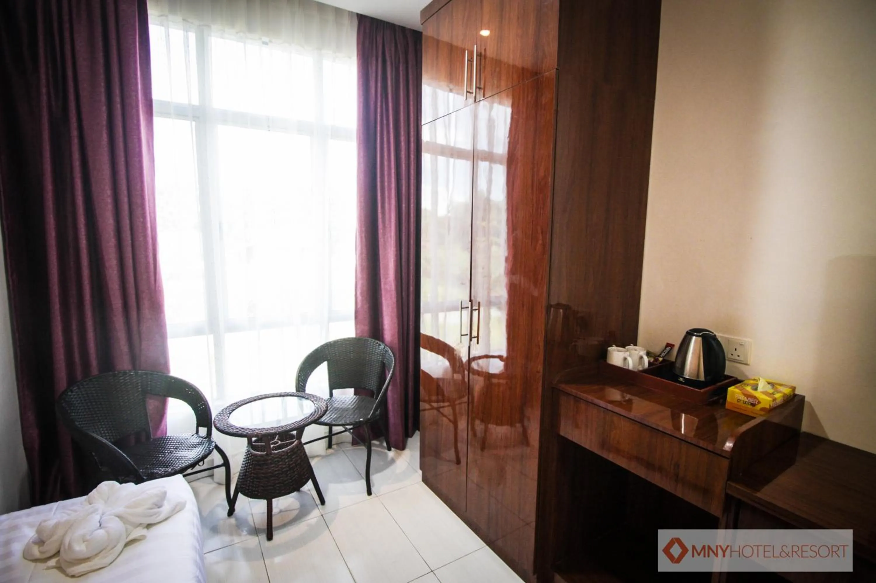 Seating area in MNY Hotel & Resort