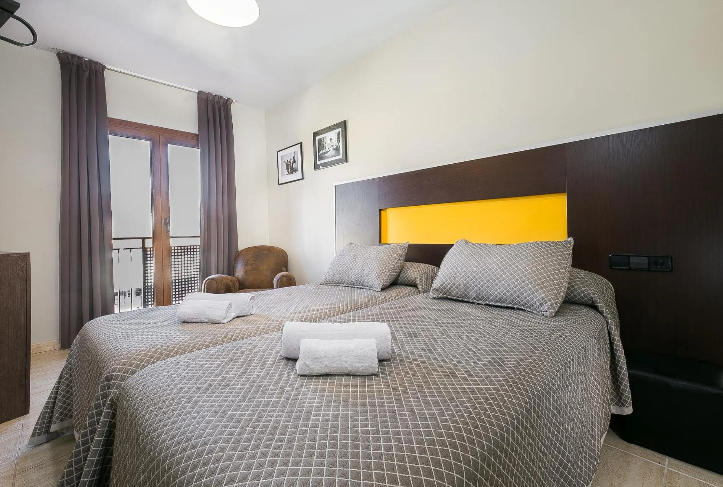 Photo of the whole room, Bed in Hotel Montmar