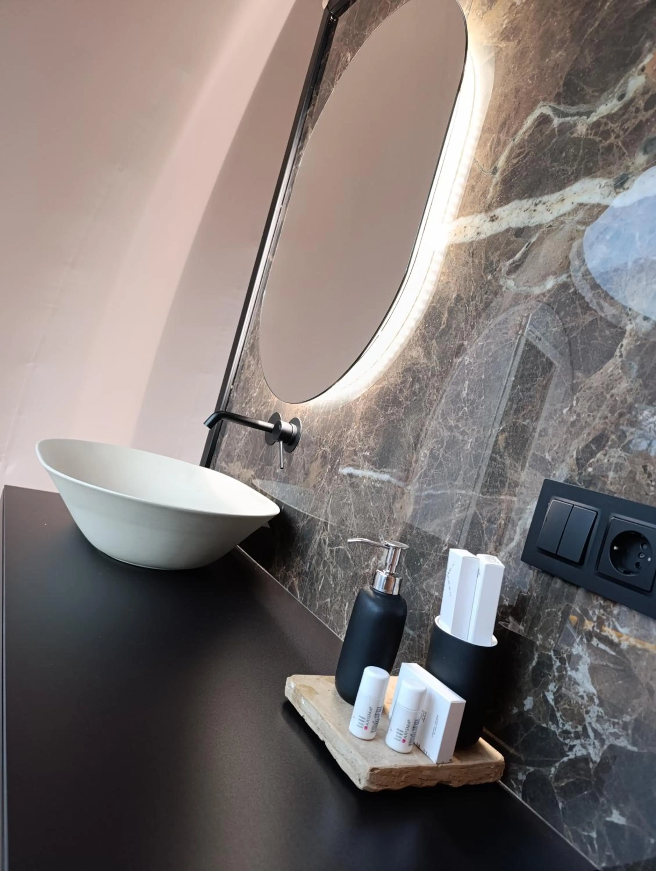 Shower in Tenuta Danesi - Camere - Appartamenti - Bubble Room