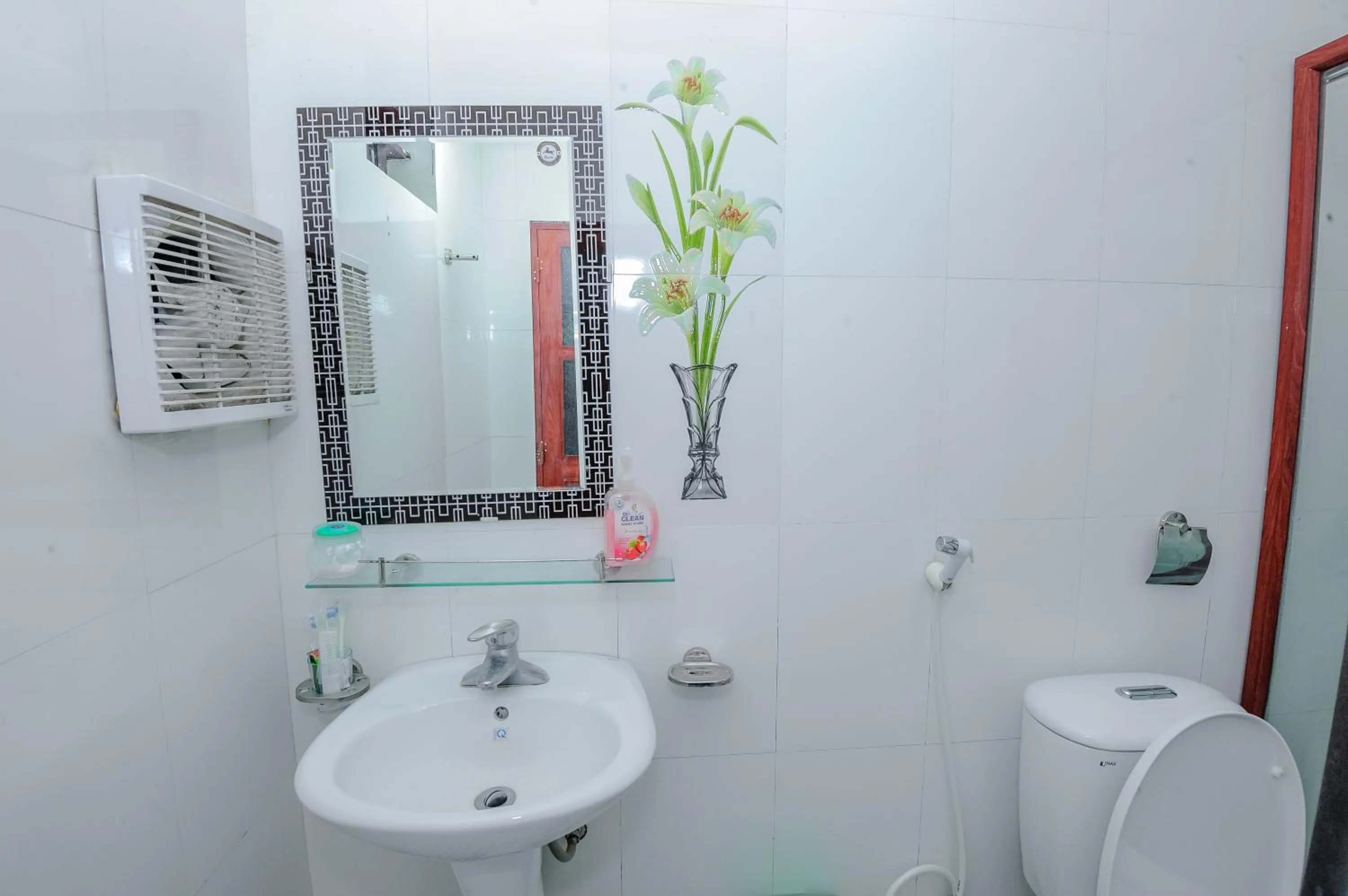 Shower in Tam Coc River View Homestay