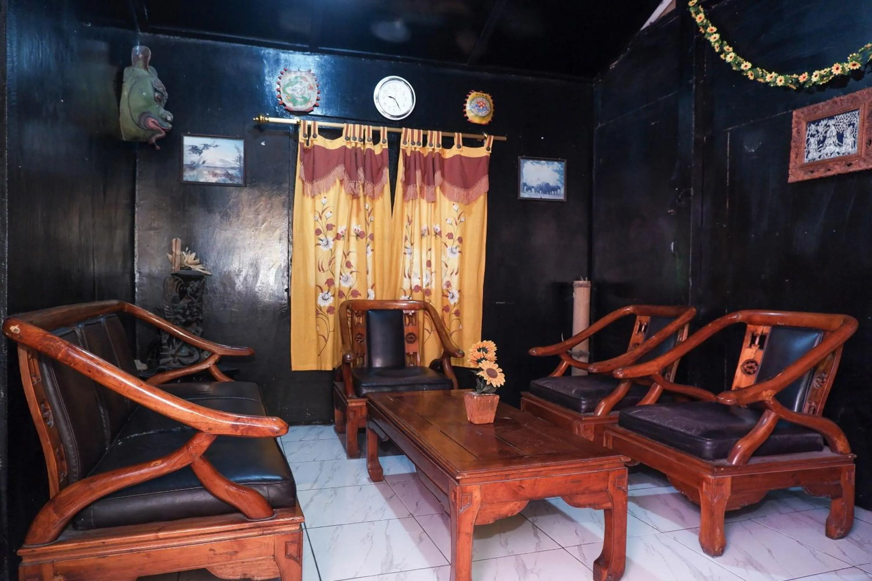 Lobby or reception in Super OYO 598 Udan Mas Guesthouse& Gallery