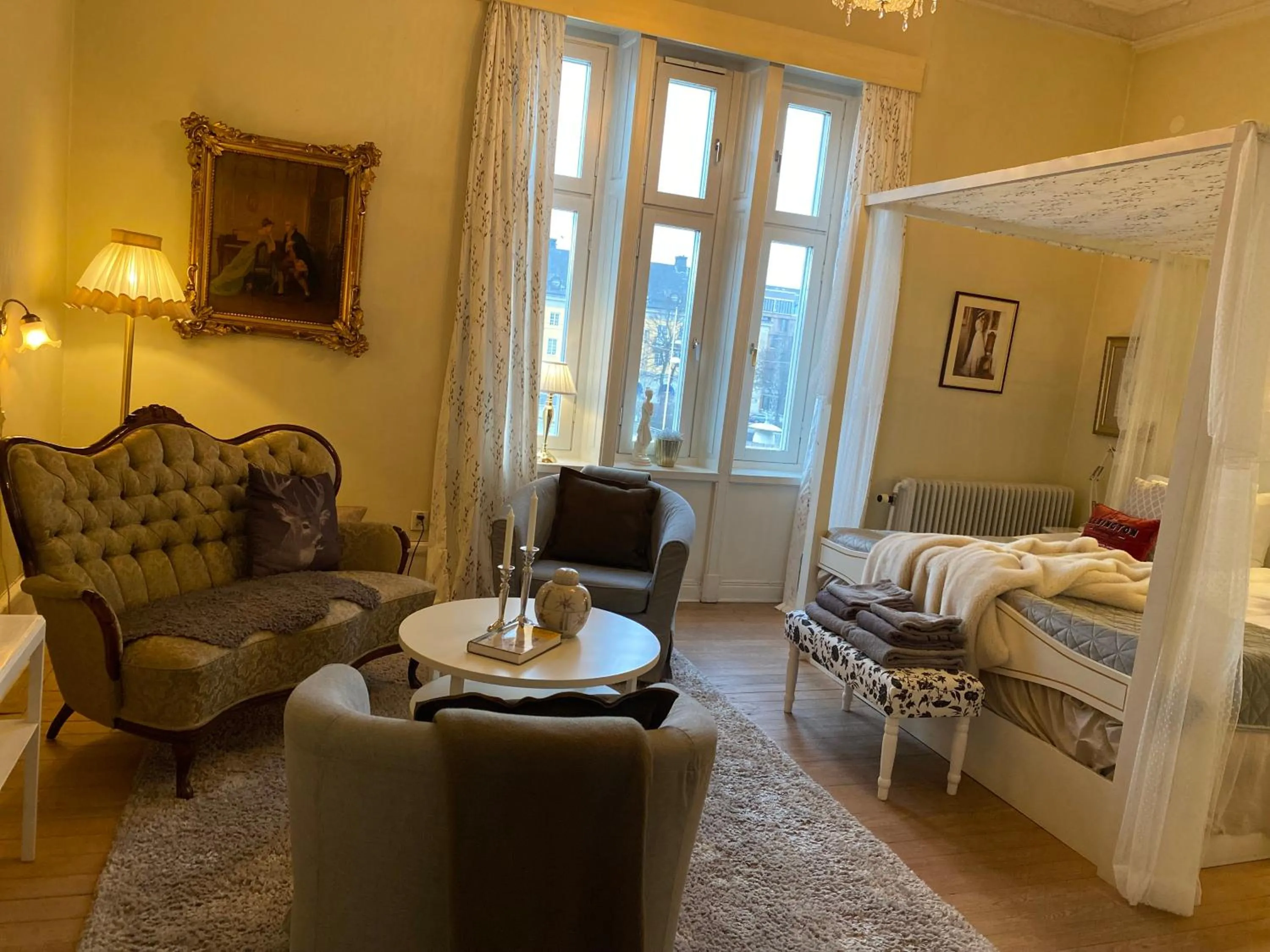 Photo of the whole room, Bed in Strand Hotel