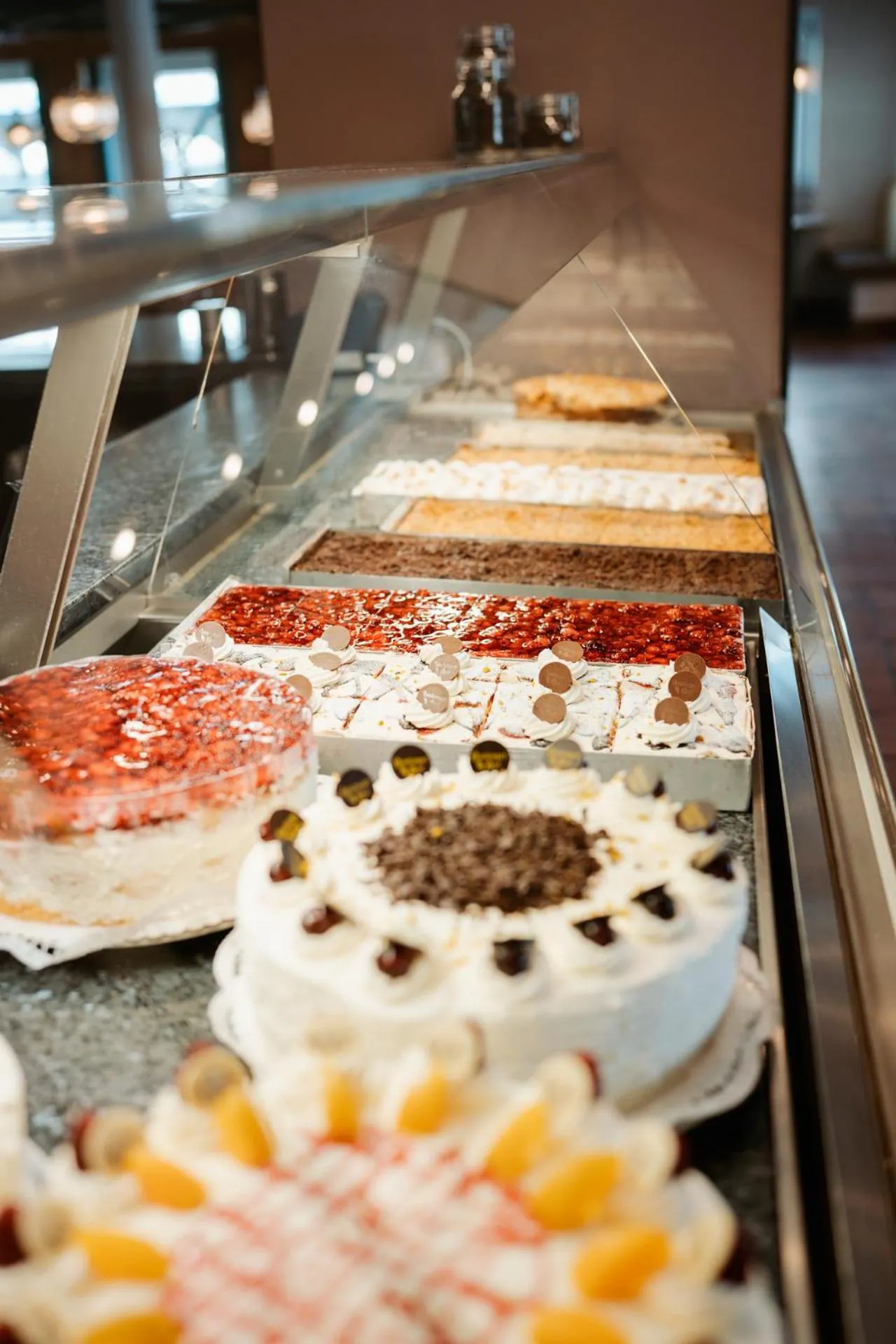 Restaurant/places to eat in Hotel Promenade Mein KaffeeHimmel