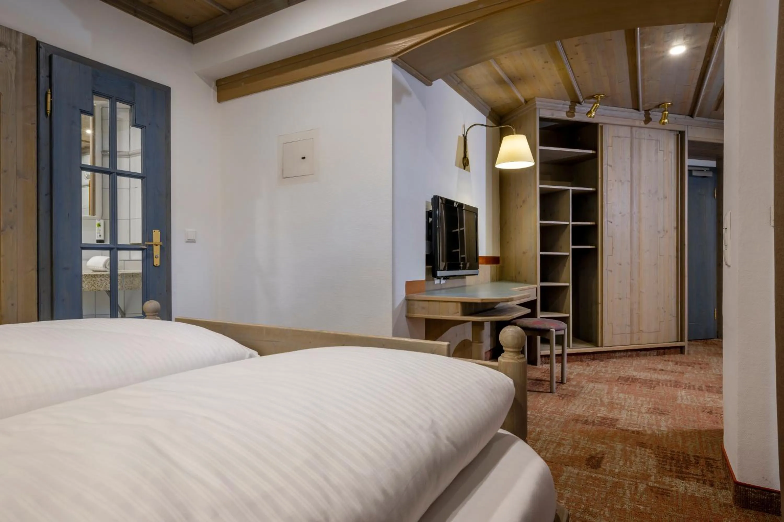 Photo of the whole room, Bed in Hotel Promenade